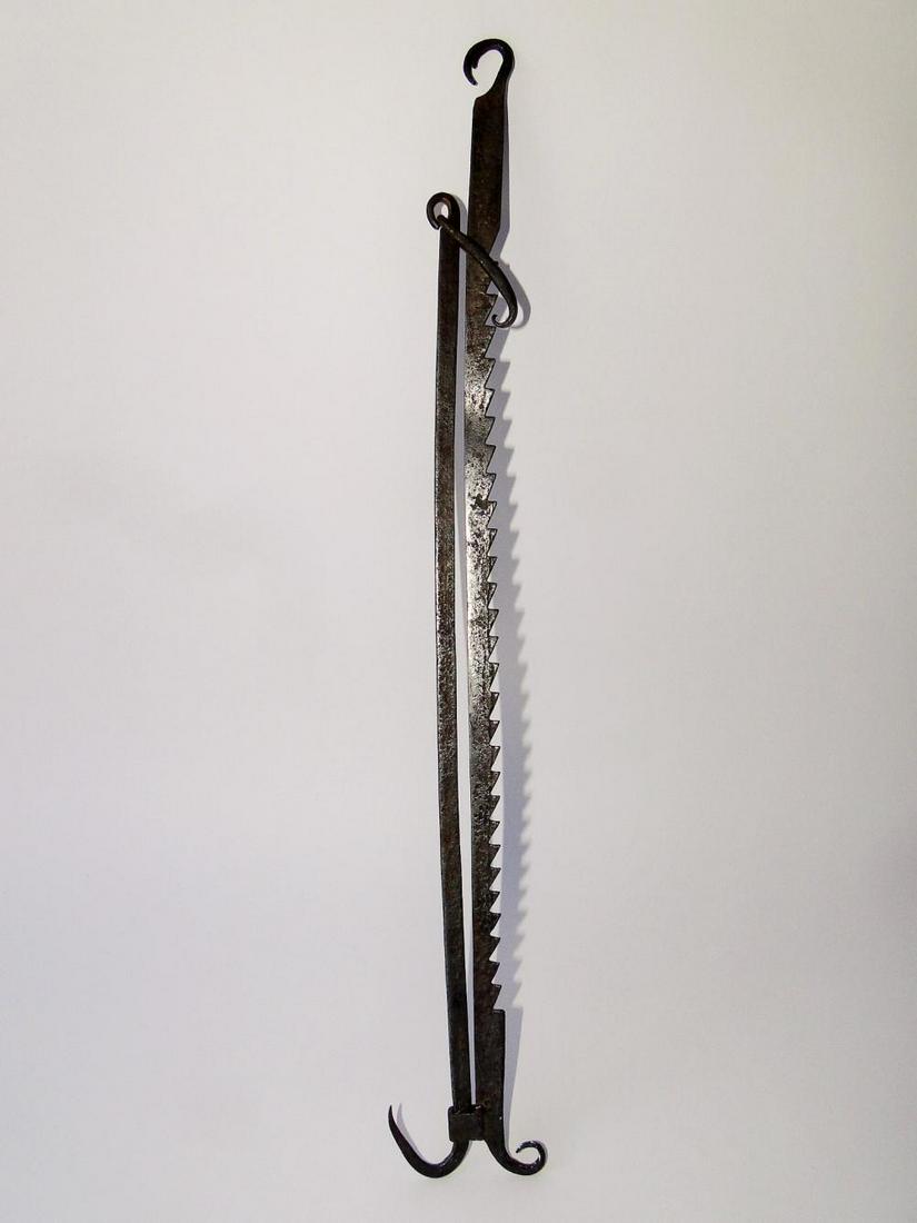 SMALL 18TH C ADJUSTABLE TRAMMEL (1 of 1)