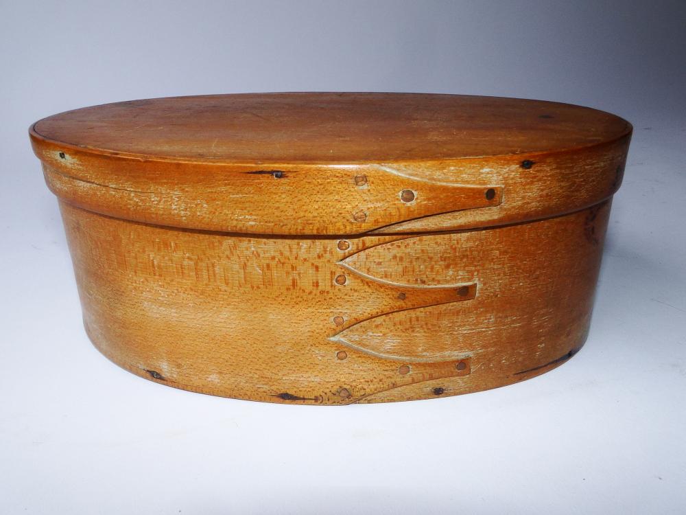 SHAKER FINGERED OVAL BOX (1 of 5)