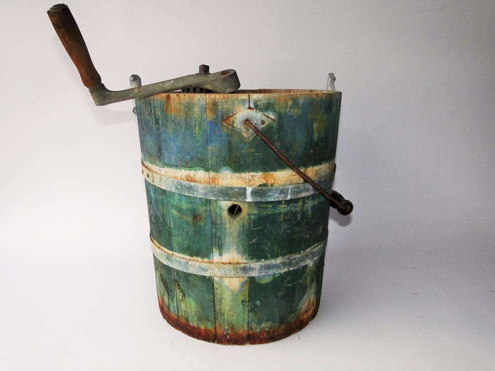 SHAKER MADE ICE CREAM FREEZER BUCKET (1 of 4)