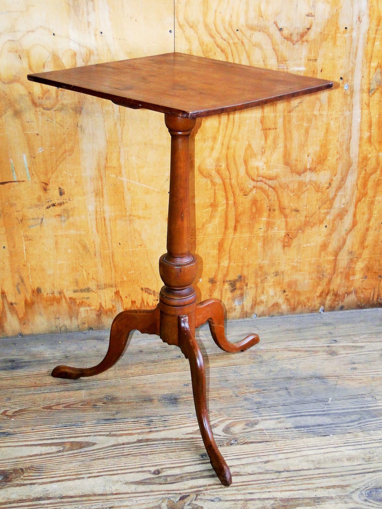 FINE DEERFIELD, MA. CHIPPENDALE CANDLESTAND, ORIGINAL (1 of 3)