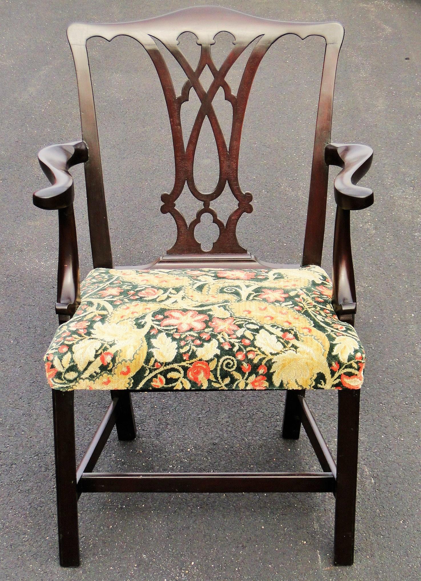 18TH C CHIPPENDALE FORMAL MAHOGANY ARM CHAIR, STRAIGHT (1 of 3)