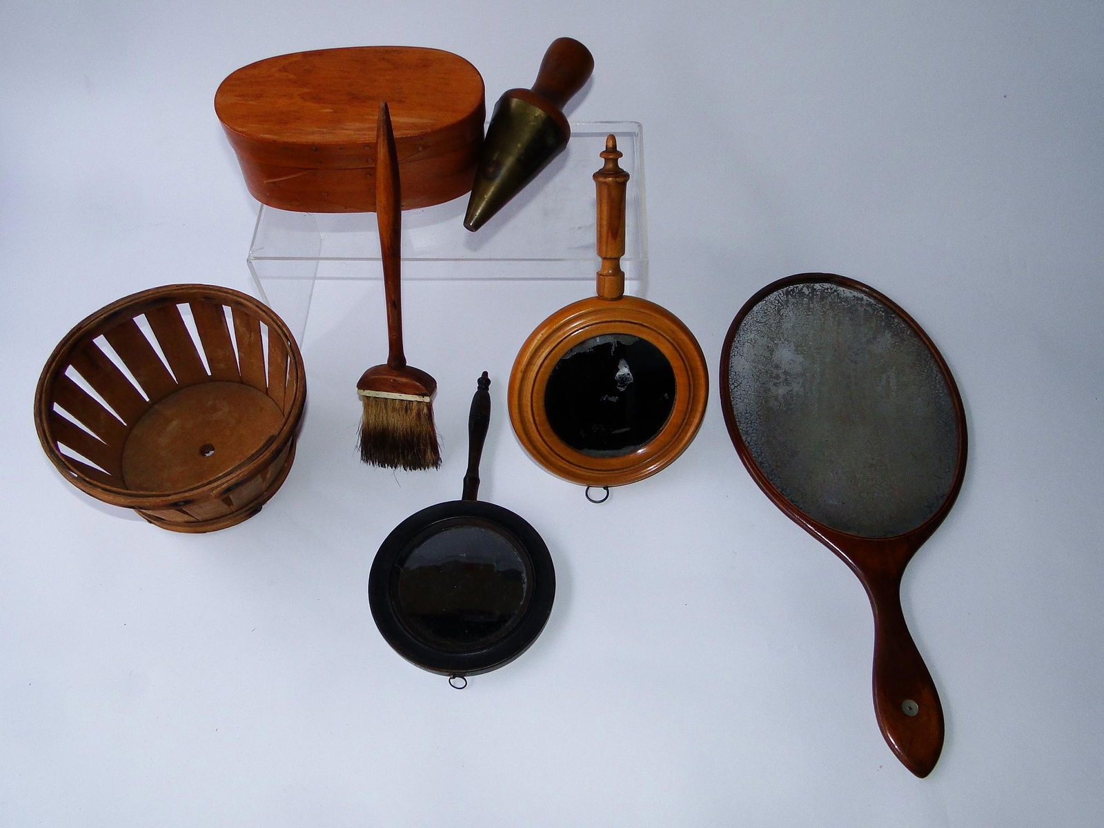 SEVEN PIECE SHAKER LOT, 19TH C SHAKER ROUND BERRY BOX, (1 of 3)