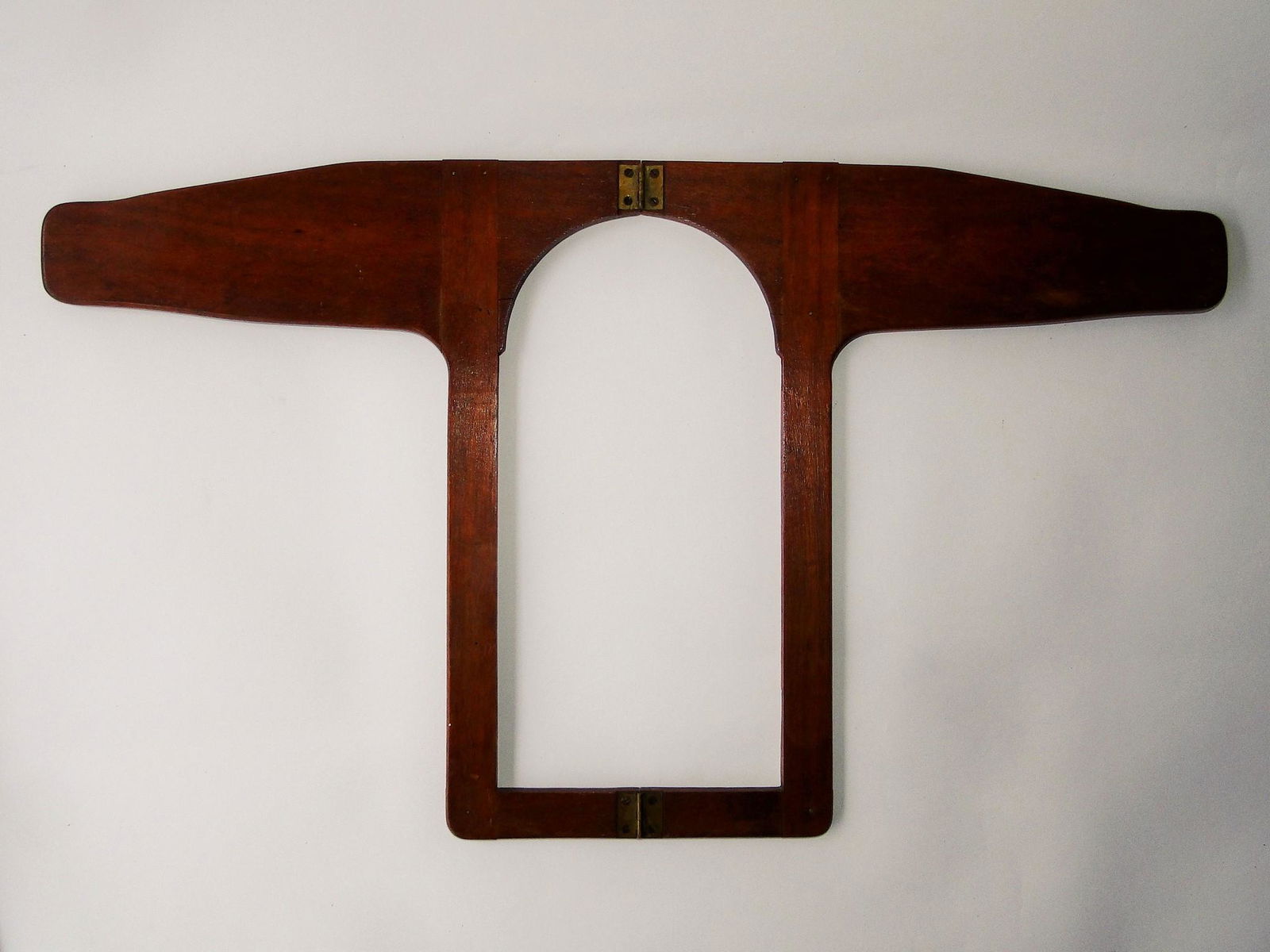 19TH C SHAKER CHILDREN'S SWEATER STRETCHER, 14 X 15 (1 of 1)