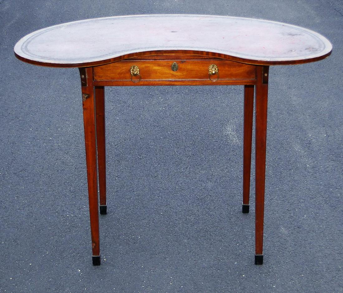 C. 1790 UNUSUAL ENGLISH TUCKAWAY WRITING TABLE , VANITY (1 of 3)