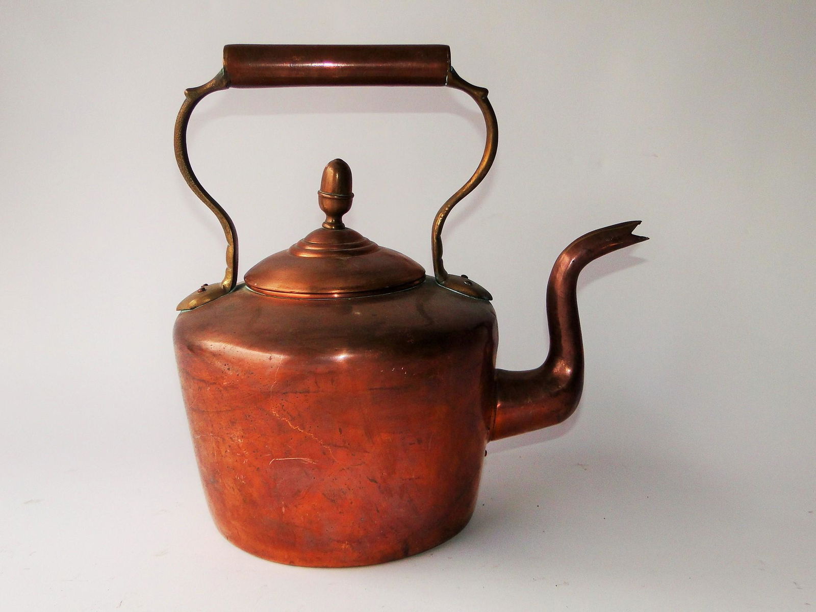 19TH C COPPER KETTLE, 9 X 12 (1 of 2)