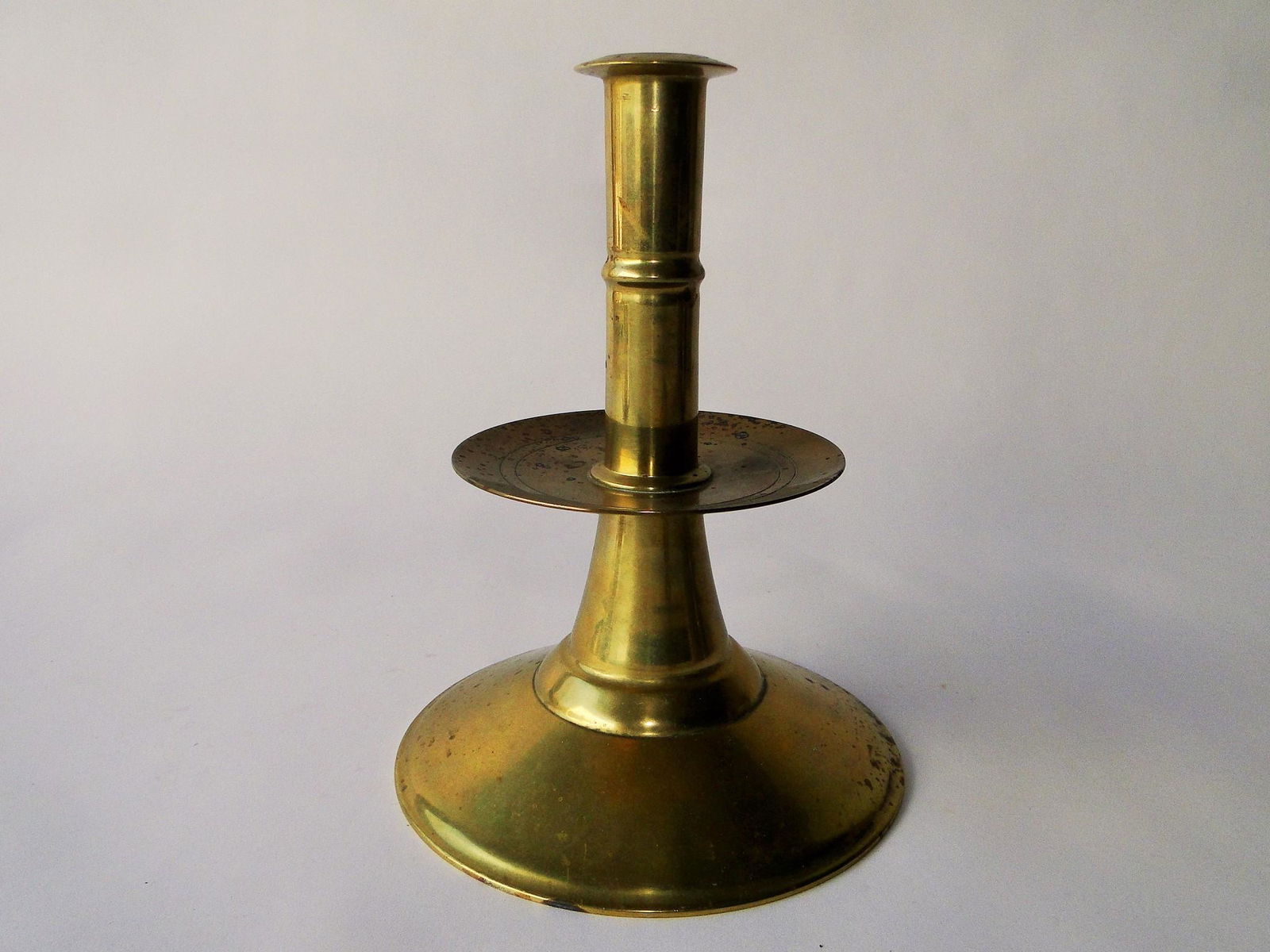 17TH DUTCH BRASS CANDLESTICK (1 of 4)