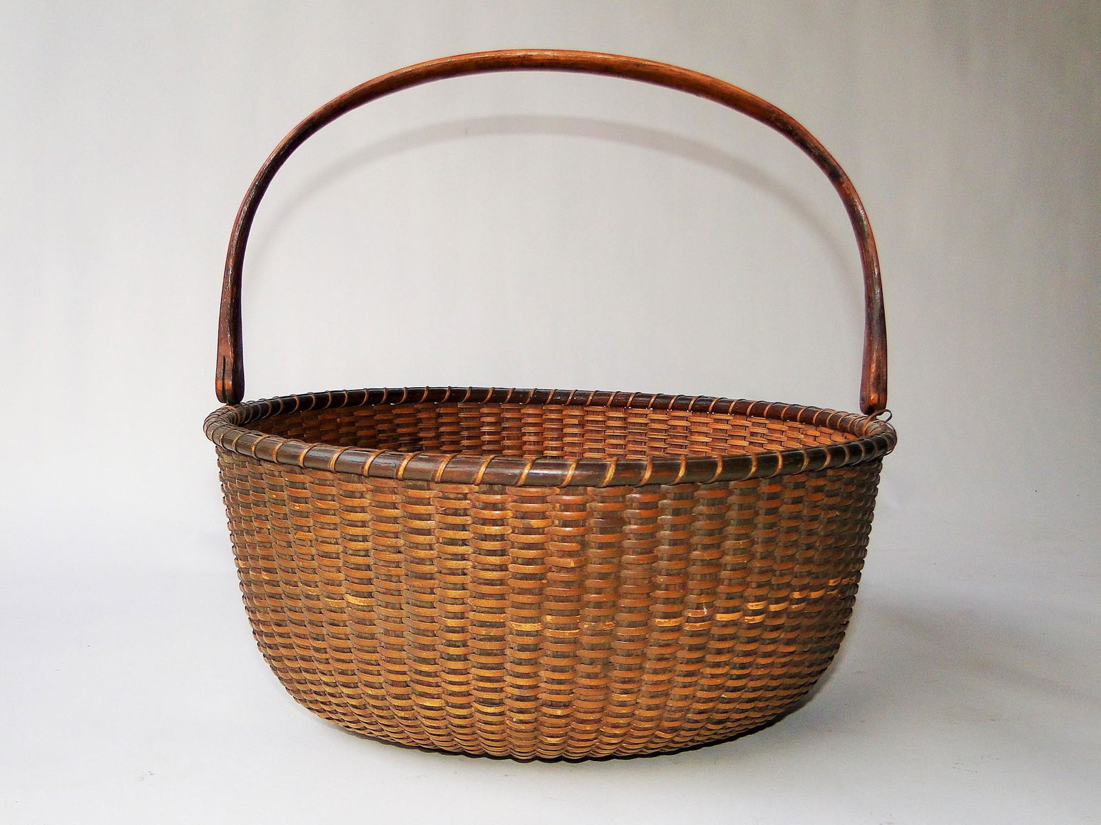 19TH C NANTUCKET BASKET (1 of 6)