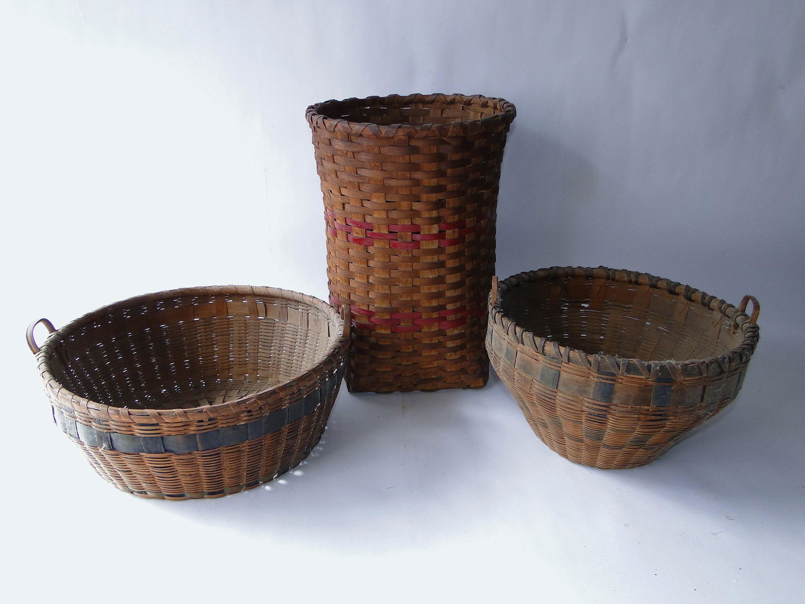 GROUPING OF THREE DECORATED BASKETS (1 of 2)