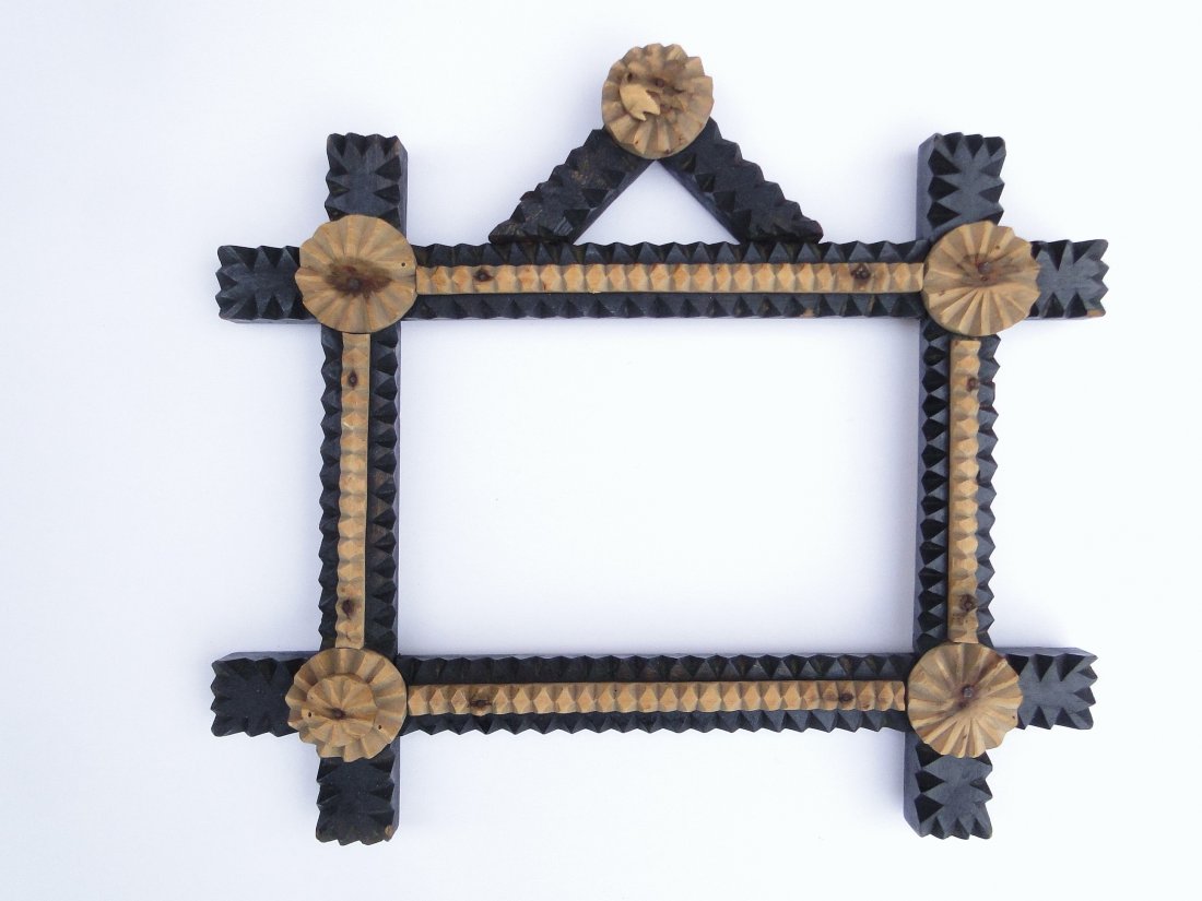 PAINTED TRAMP ART FRAME (1 of 2)