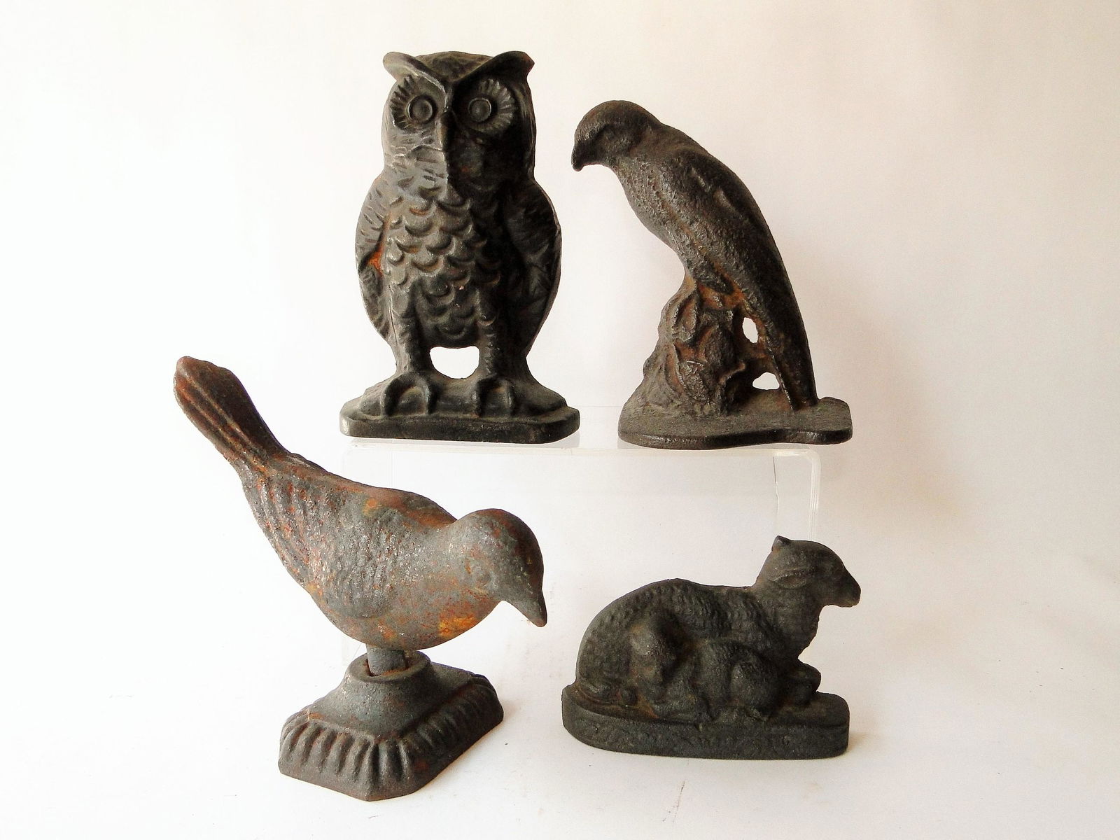 GROUPING OF CAST IRON ITEMS (1 of 2)