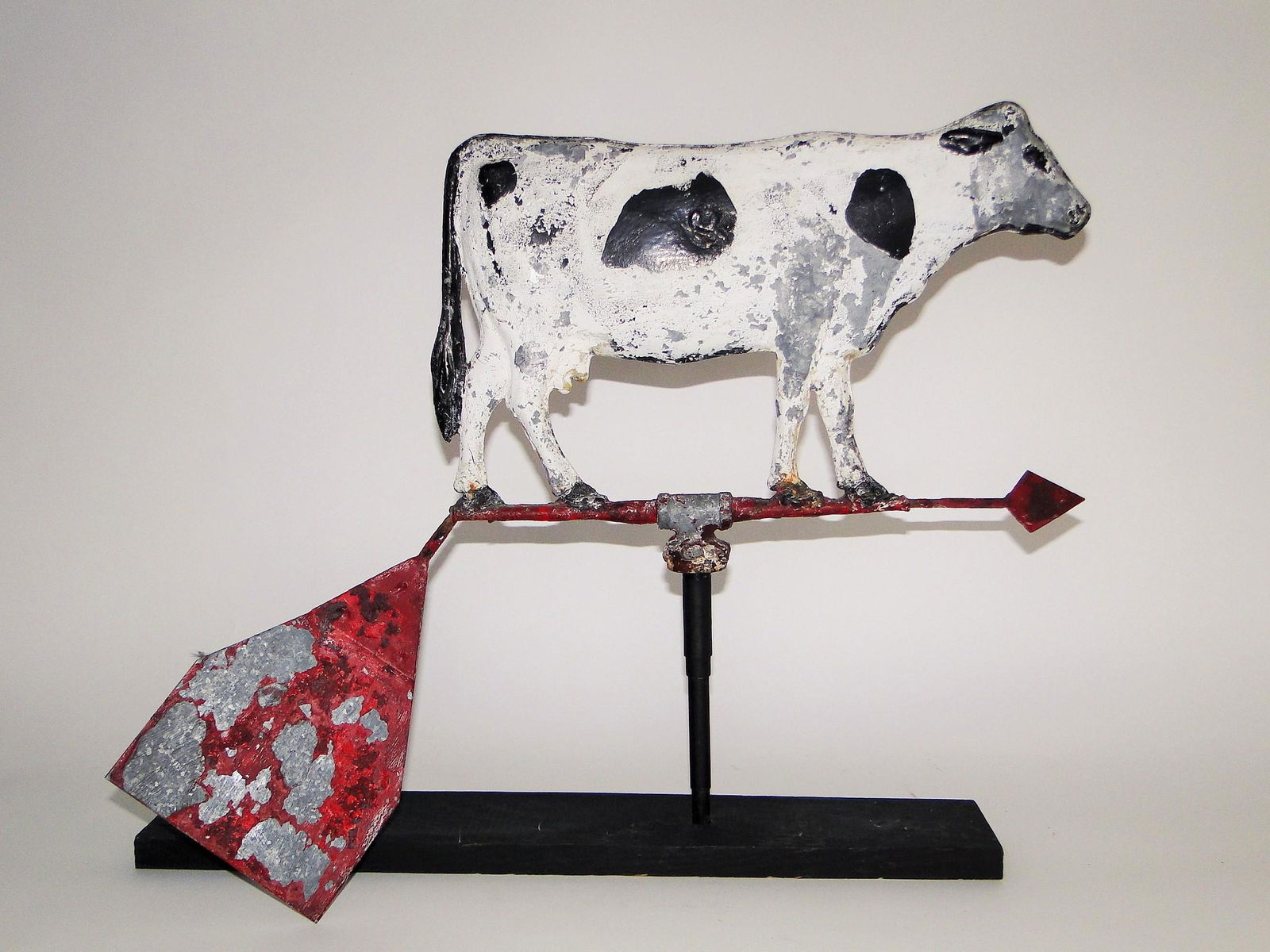 PAINTED COW WEATHERVANE (1 of 2)