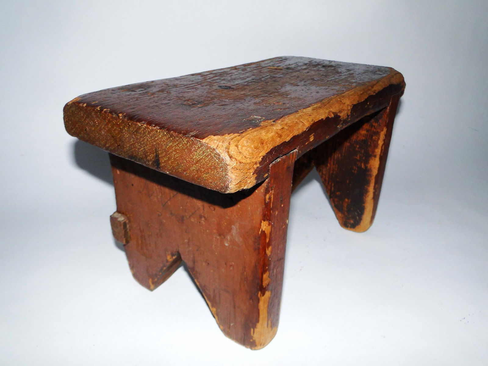 19TH C RED PAINTED STOOL (1 of 4)