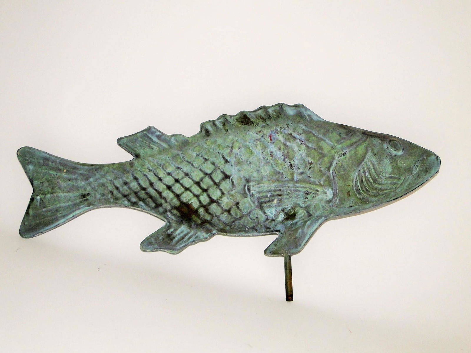 FULL BODIED FISH WEATHERVANE (1 of 3)