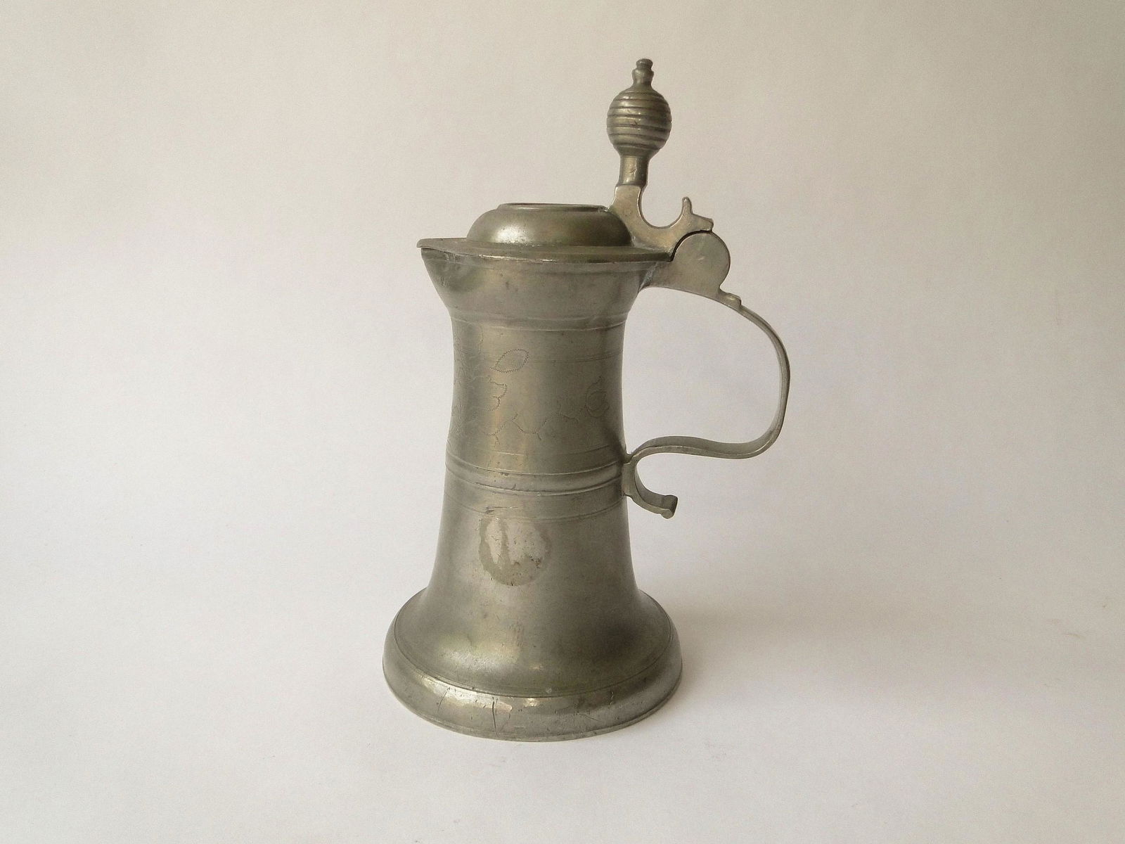 DATED 1784 SMALL PEWTER FLAGON (1 of 4)