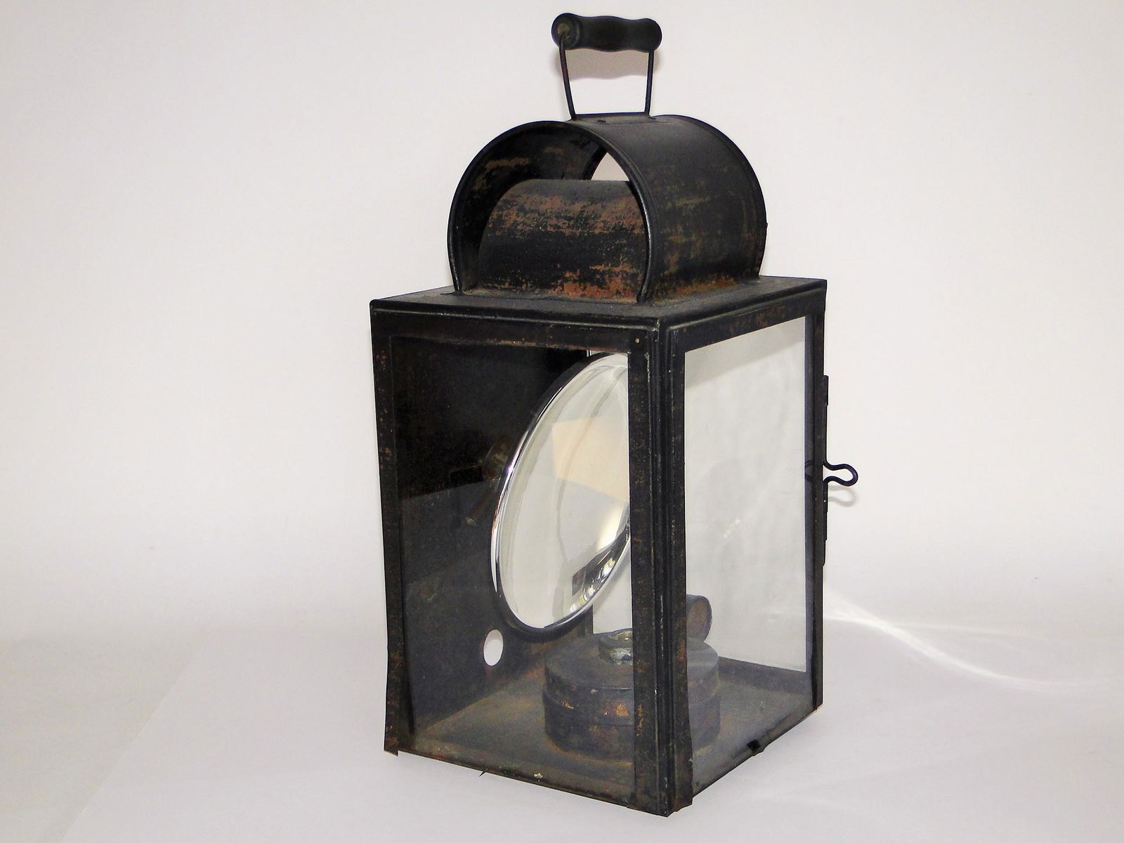 EARLY PAINTED BARN LANTERN (1 of 2)