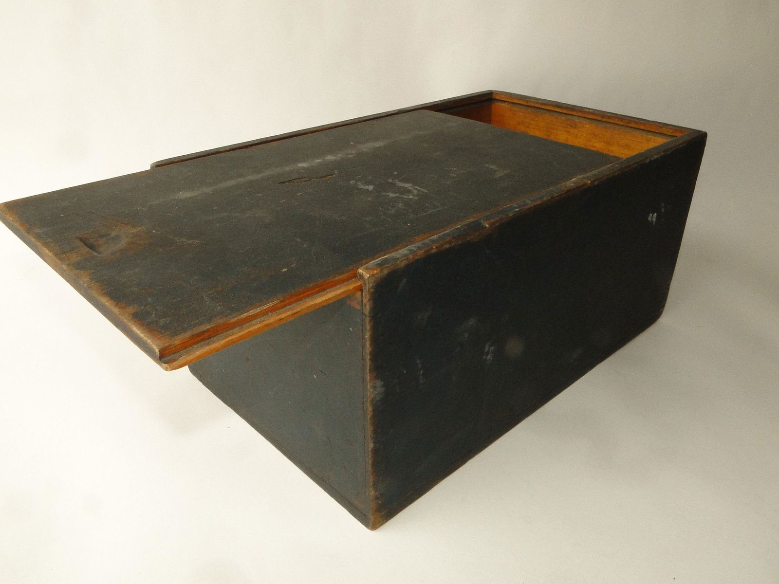 BLUE PAINTED CANDLE BOX (1 of 4)