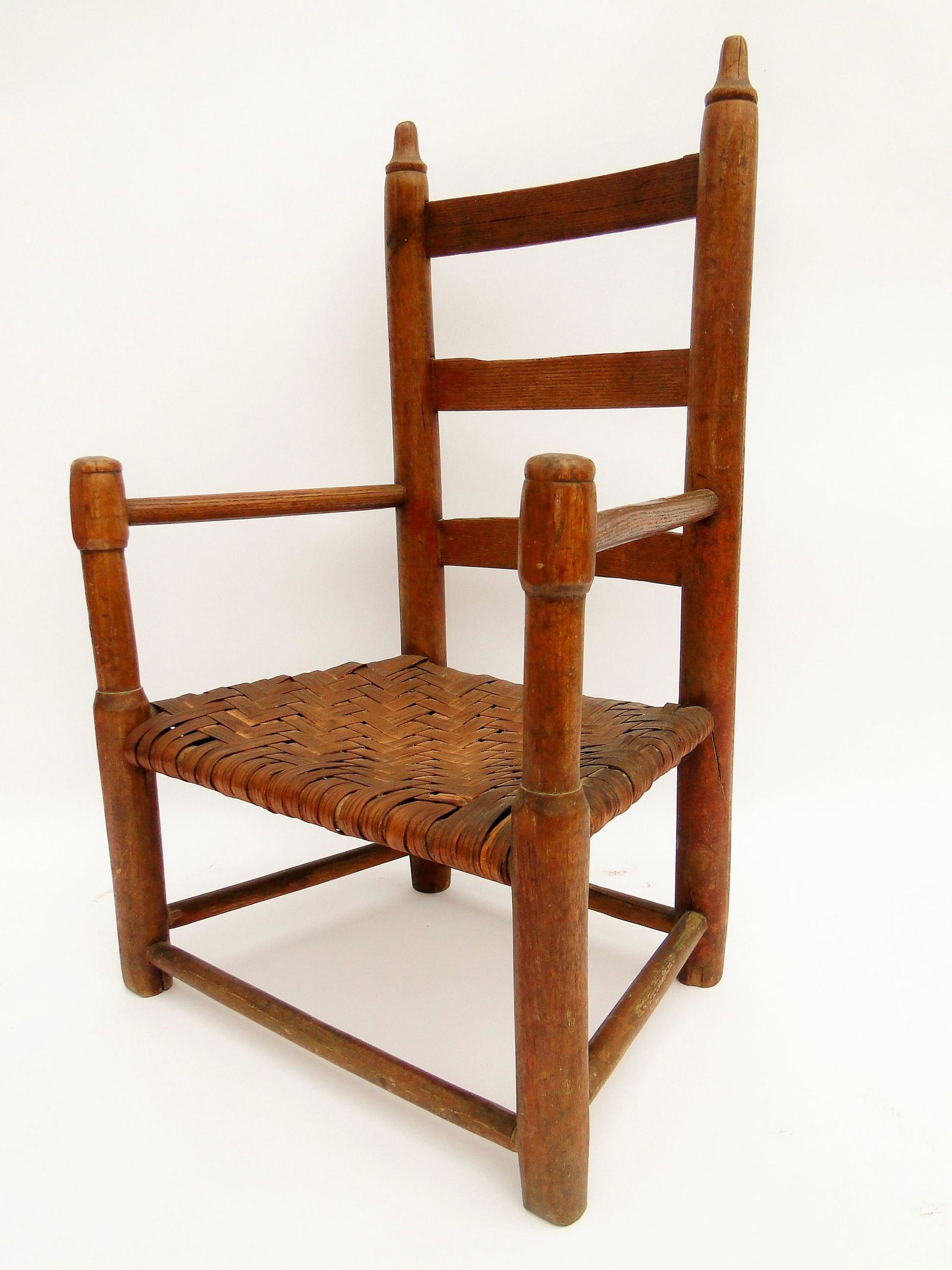 SMALL PILGRIM CENTURY CHILDS LADDERBACK CHAIR (1 of 2)