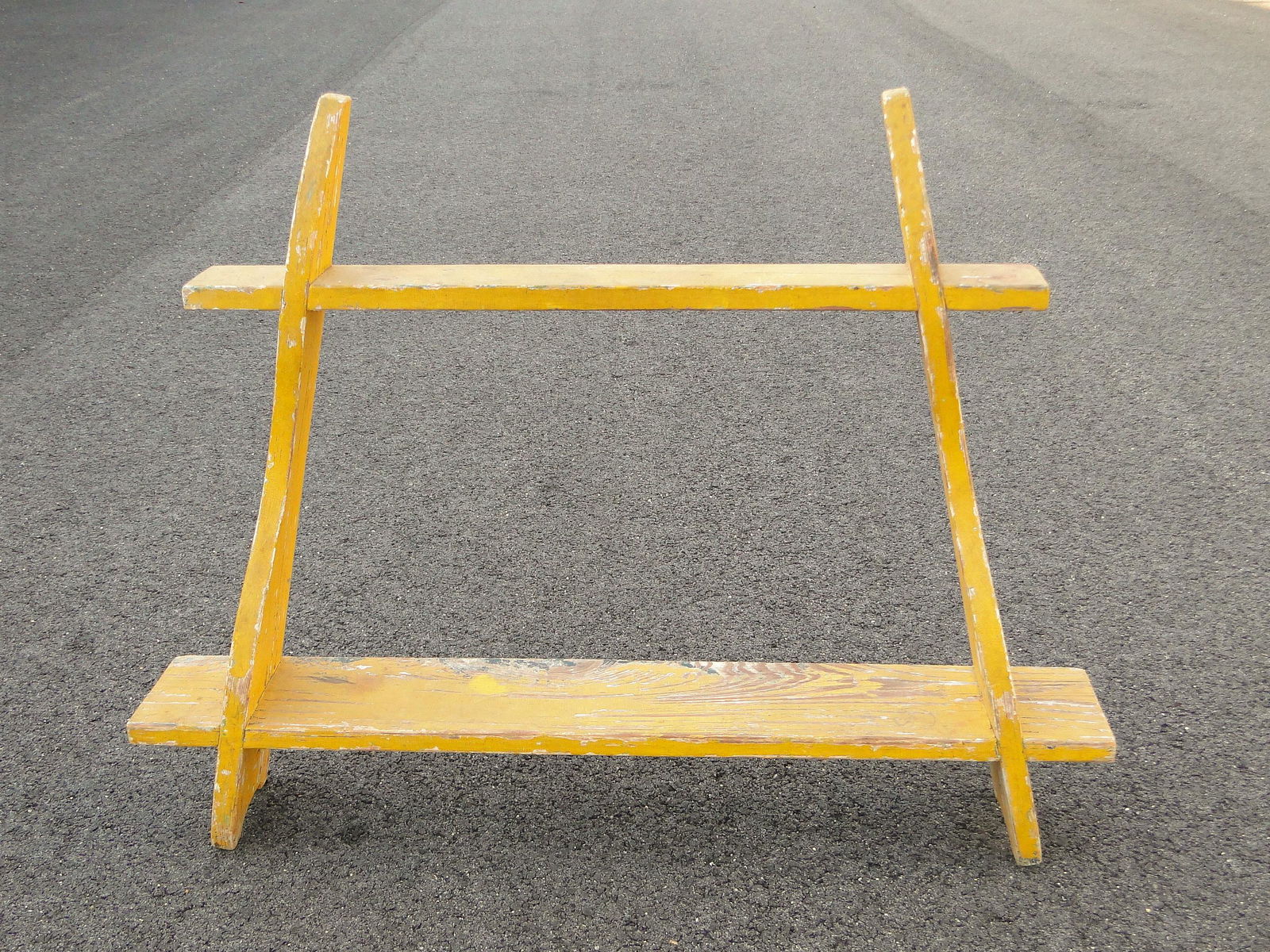 19TH C YELLOW PAINTED SHELVES (1 of 2)