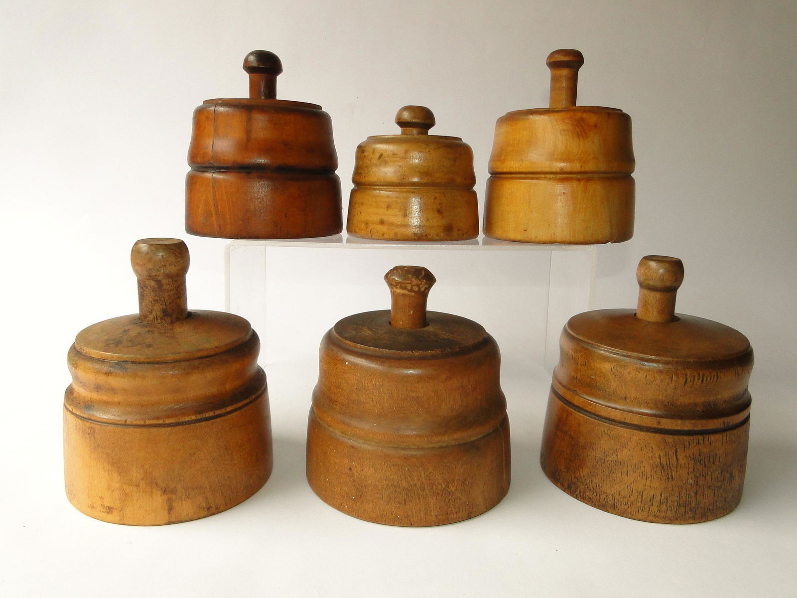 GROUPING OF SIX LARGE BUTTER MOLDS (1 of 4)