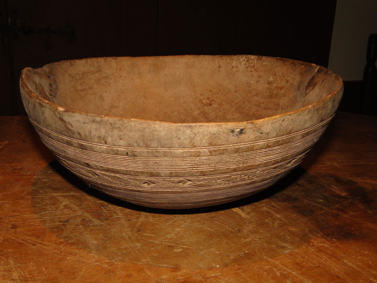 EARLY WOODEN BOWL (1 of 3)