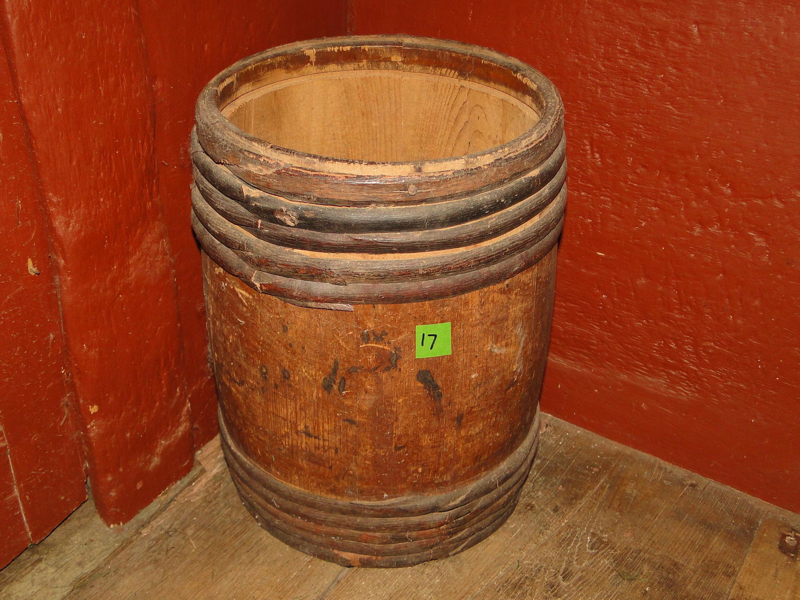 SMALL BANDED WOODEN BARREL (1 of 1)