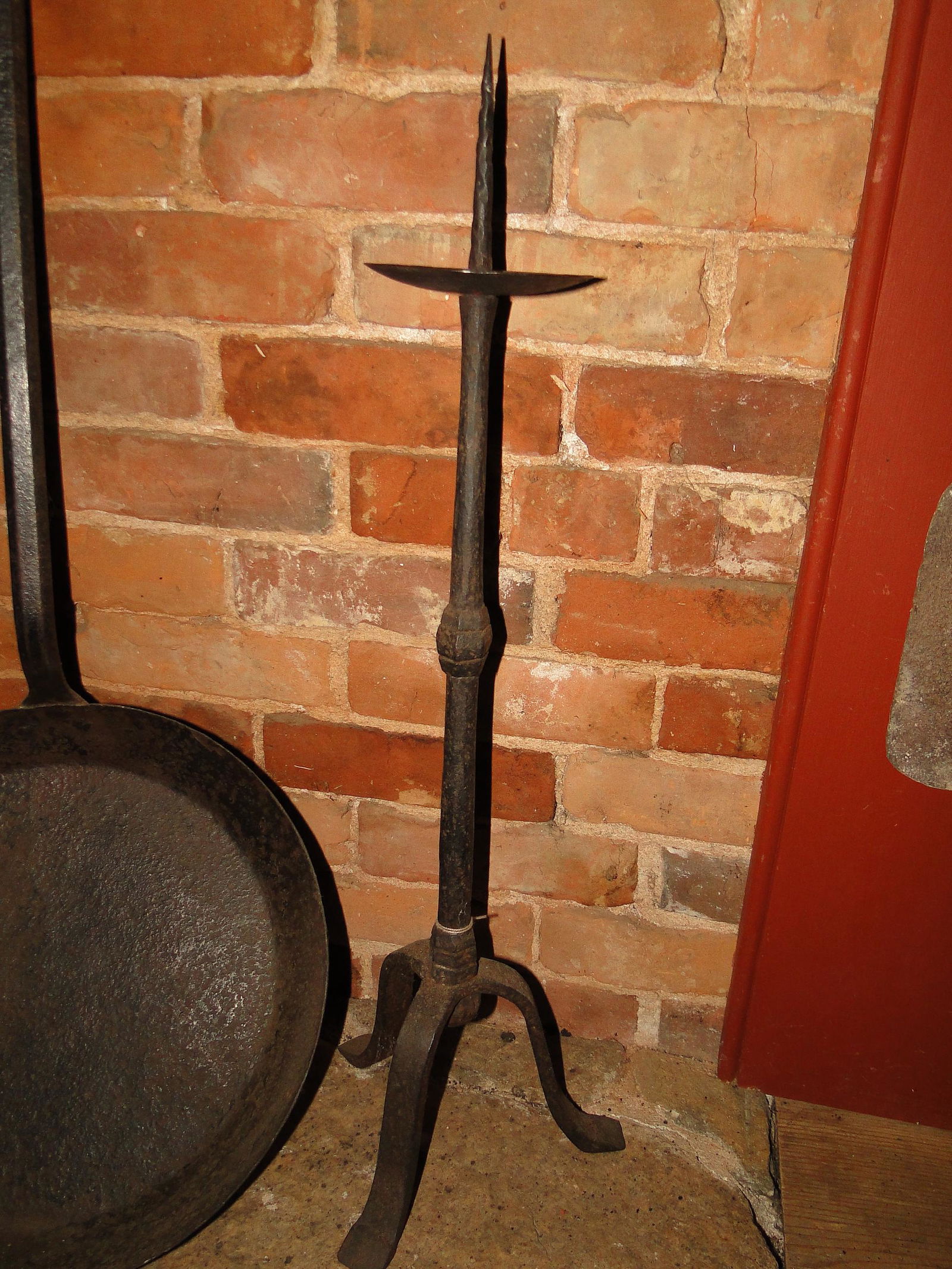 EARLY IRON PRICKET: EARLY IRON PRICKET 24"