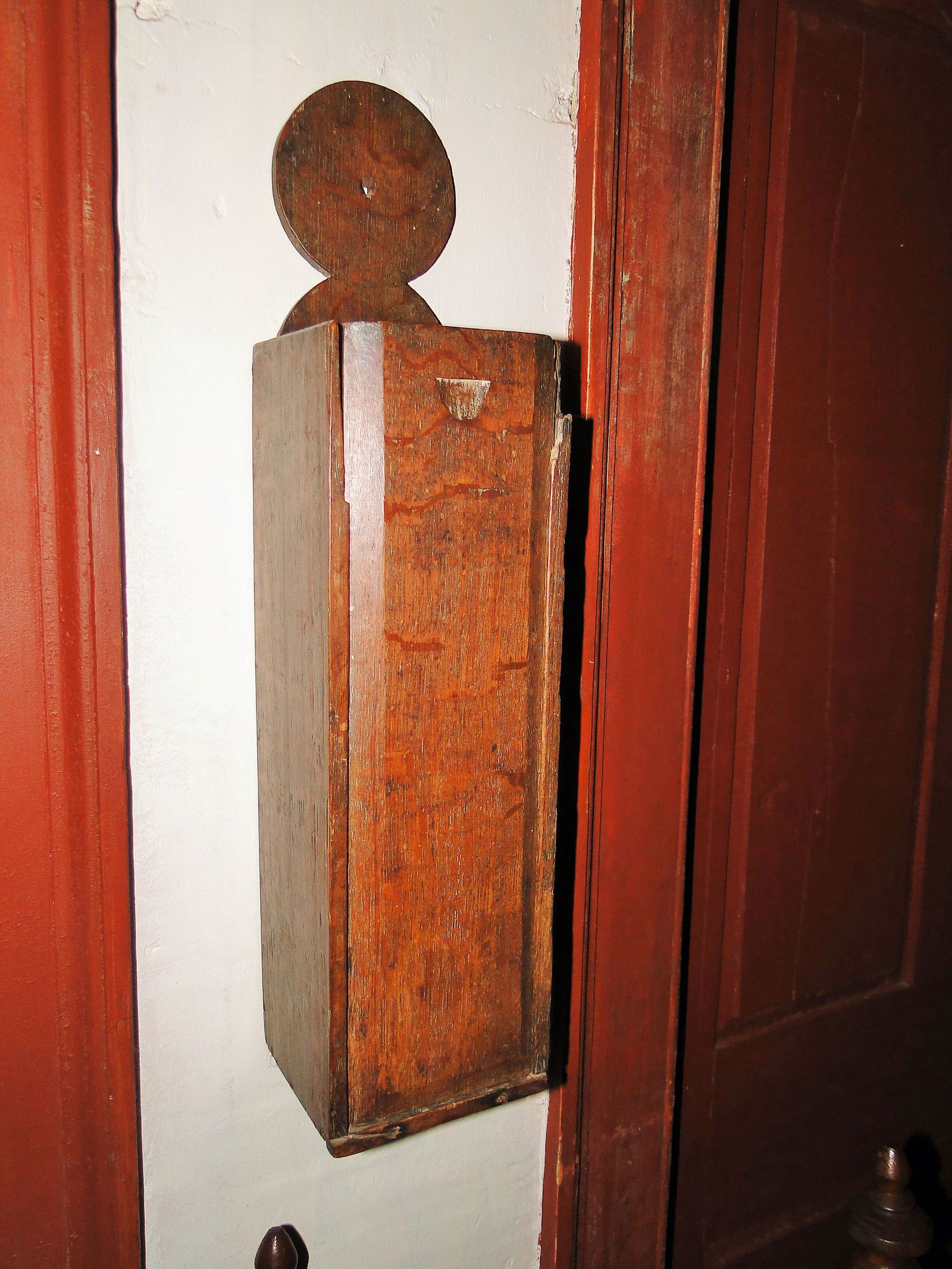 EARLY OAK WALL HANGING CANDLE BOX (1 of 2)