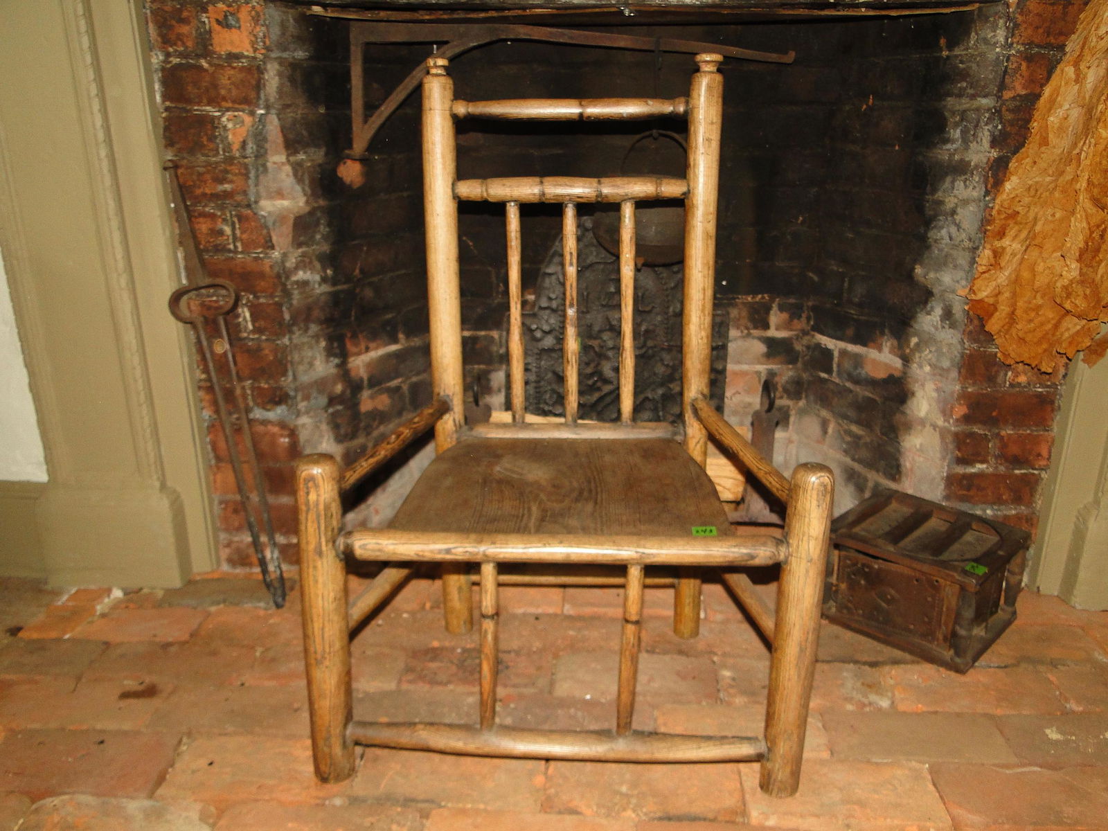 EARLY PILGRIM C. CHILD'S CHAIR (1 of 3)