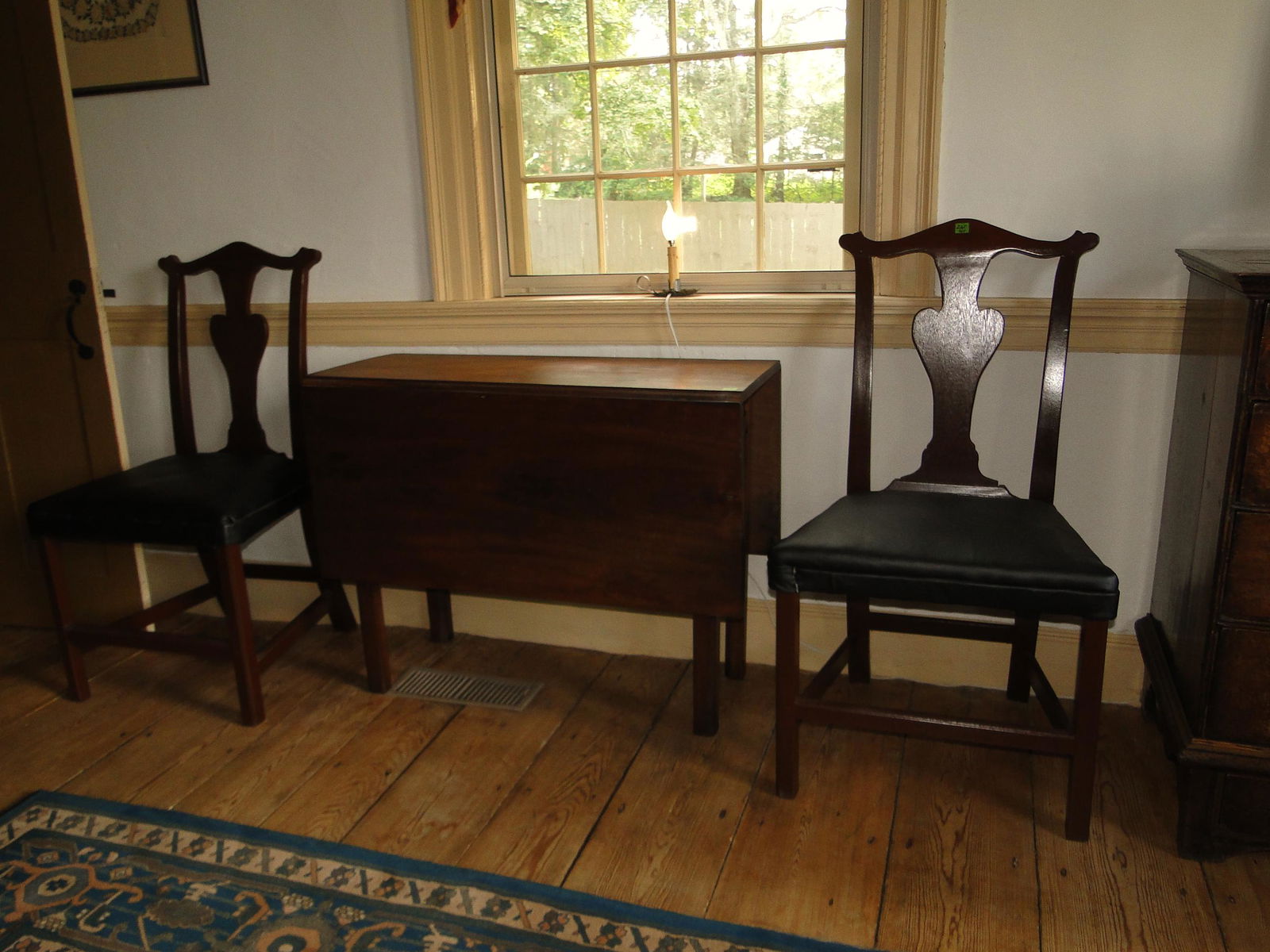 SET FOUR 18TH C QUEEN ANNE SIDE CHAIRS (1 of 2)