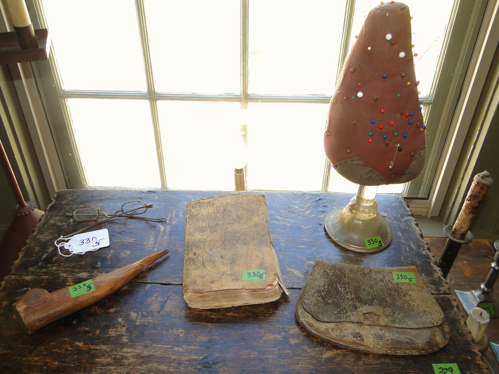 GROUPING OF PRIMITIVE ITEMS (1 of 1)