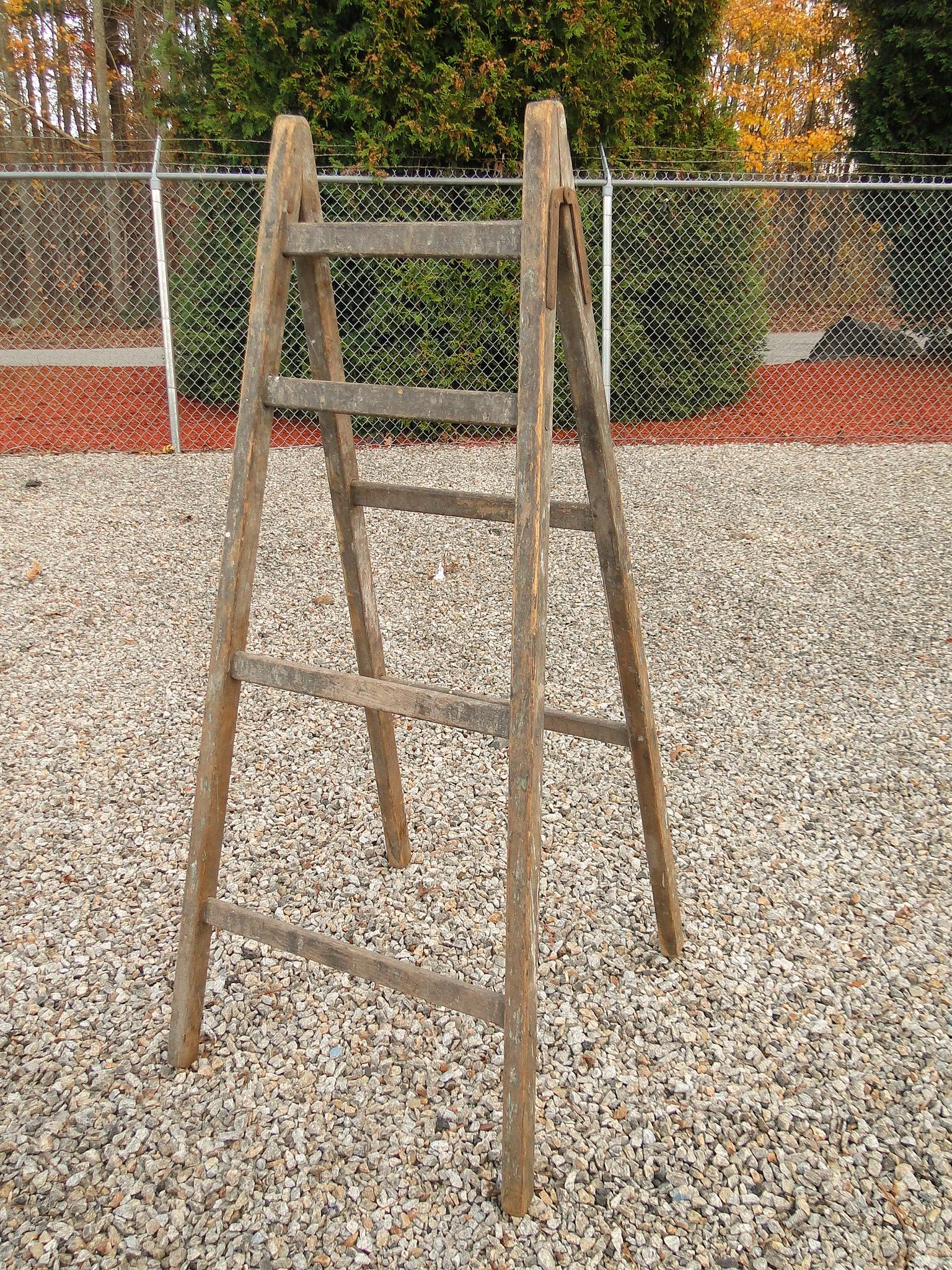 ANTIQUE MORTISE FOLDING DRYING RACK (1 of 2)