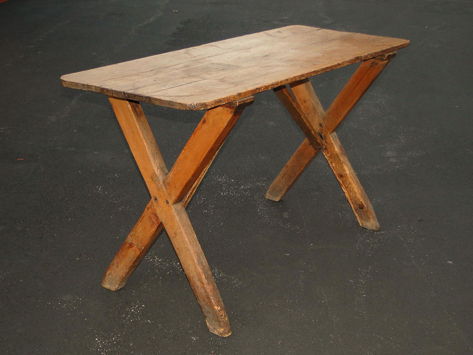 EARLY SAWBUCK TABLE (1 of 4)