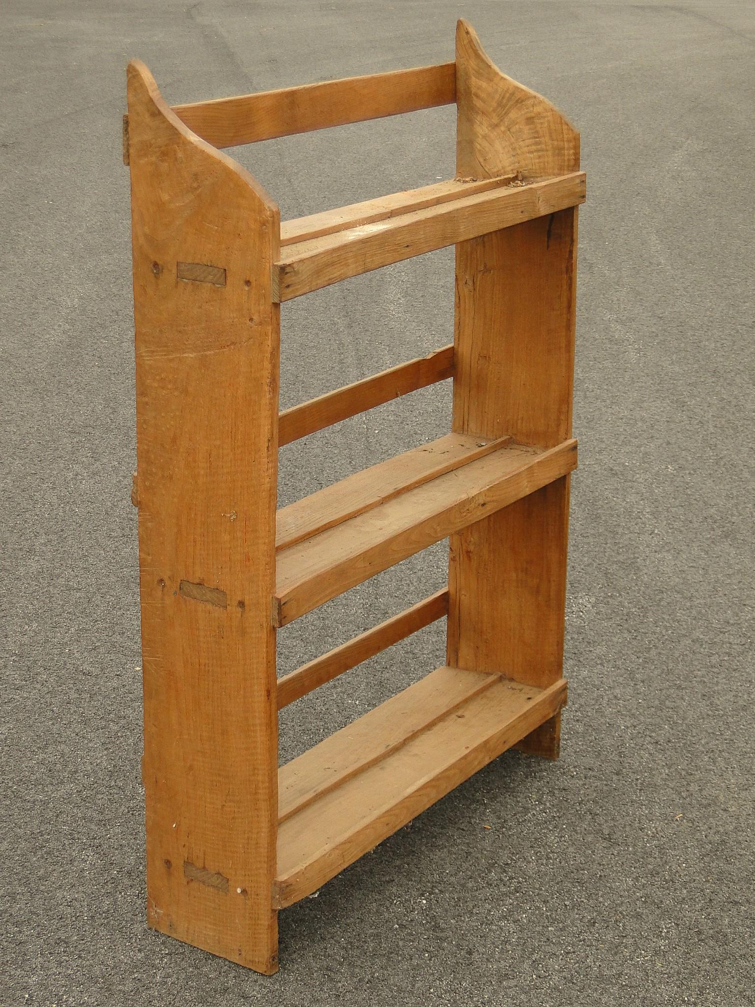FLOOR STANDING THREE SHELF STORAGE RACK (1 of 3)