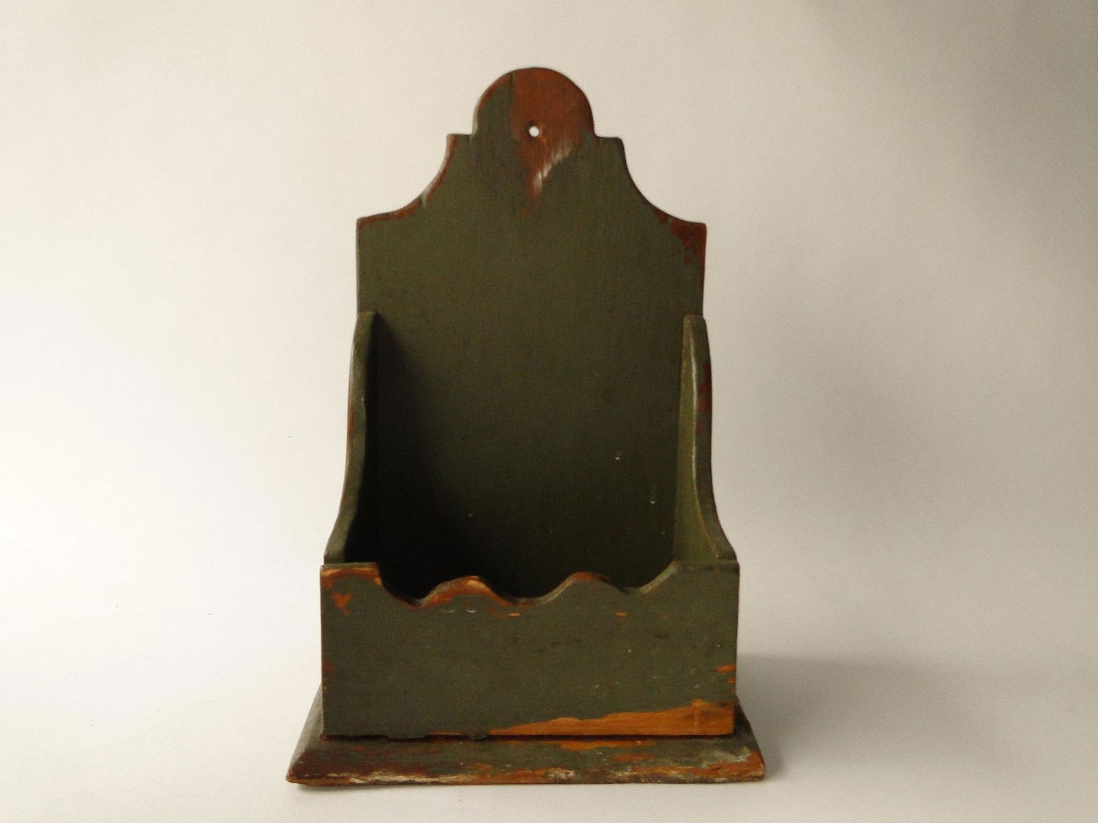 19TH C OPEN WALL BOX, ORIGINAL GREEN PAINT (1 of 2)
