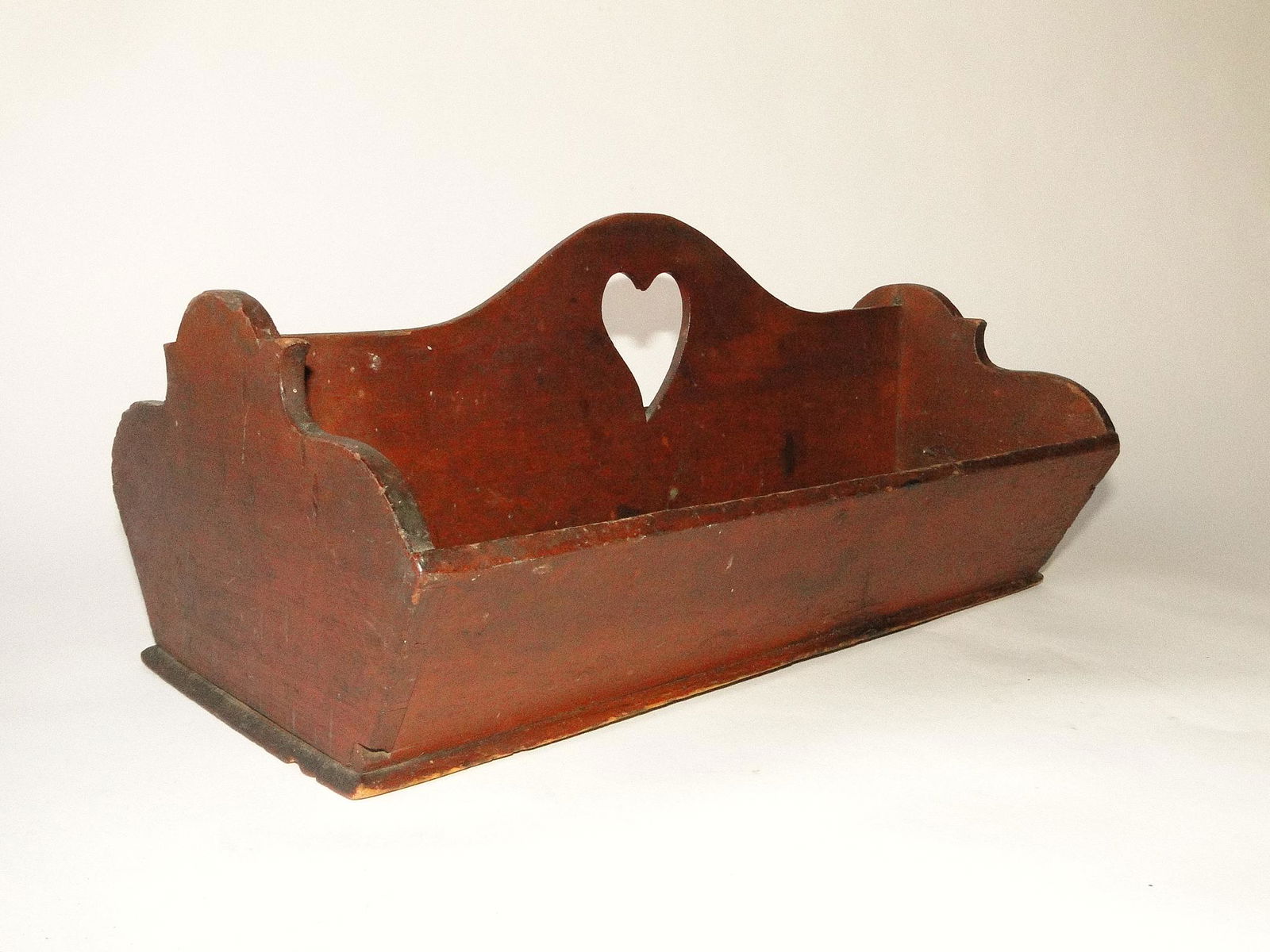 18TH C HEART PIERCED CUTLERY TRAY (1 of 3)