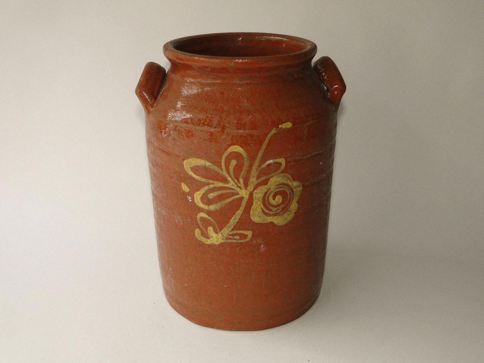 UNUSUAL SLIP DECORATED REDWARE JAR (1 of 3)