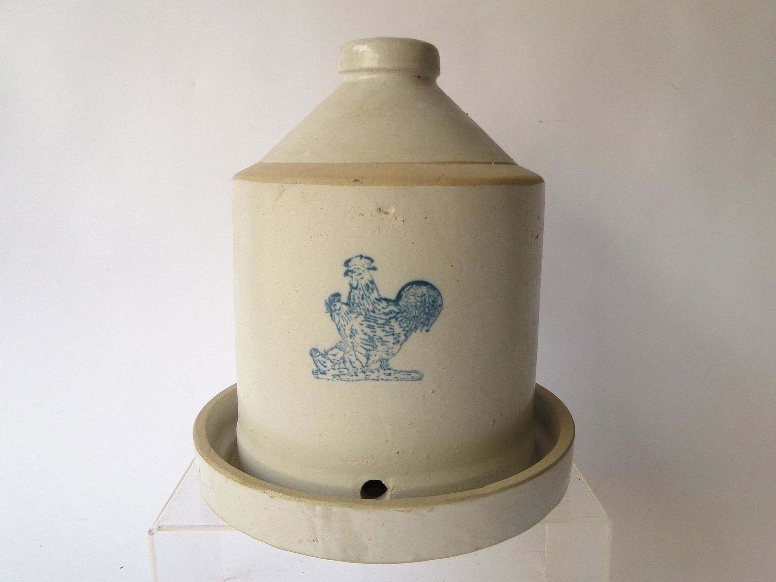 STONEWARE CHICKEN WATERER (1 of 2)
