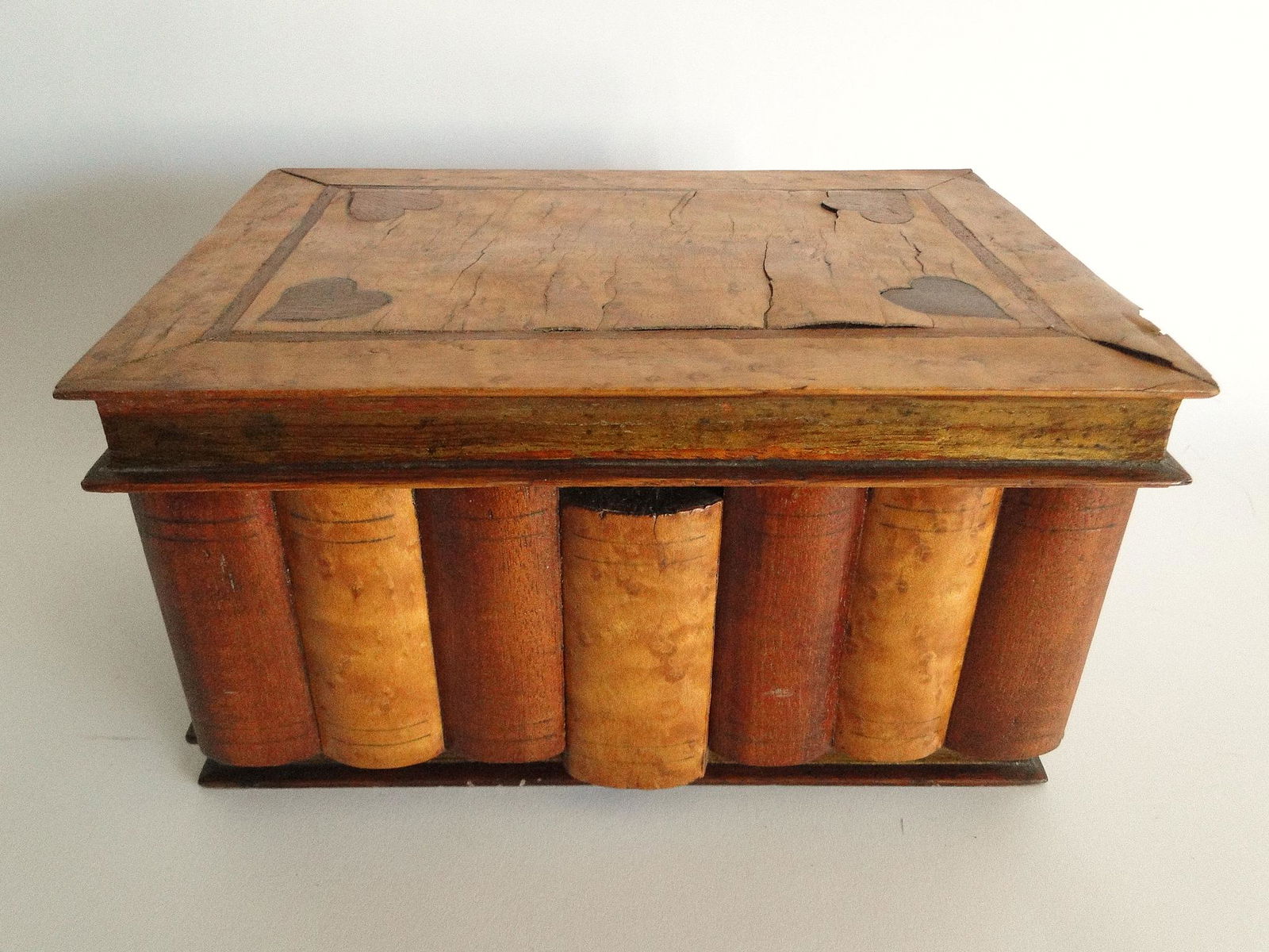 INLAID HEART BOOK BOX HIDDEN LOCKING MECHANISM (1 of 5)