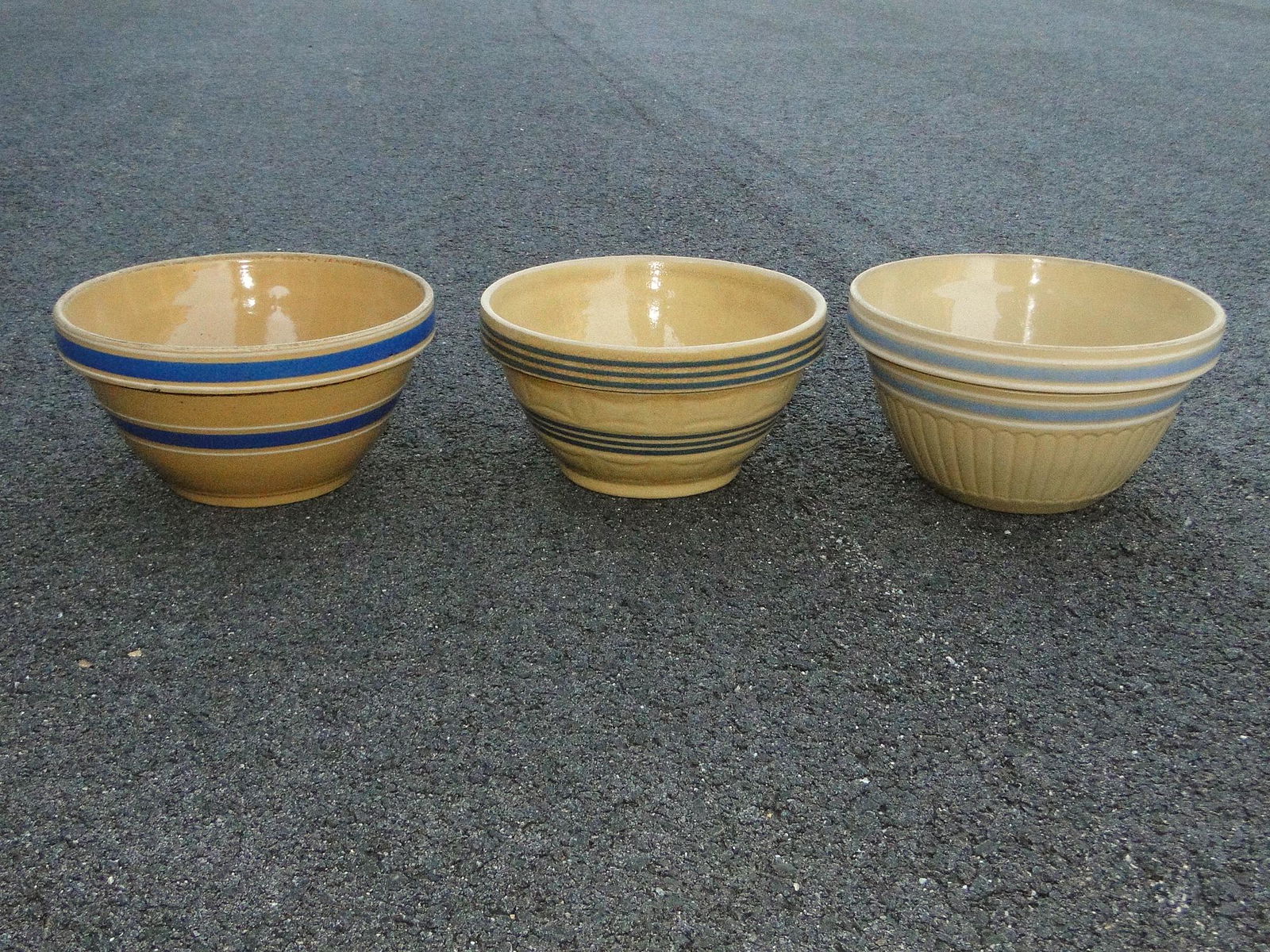 GROUPING OF YELLOWARE BOWLS (1 of 2)