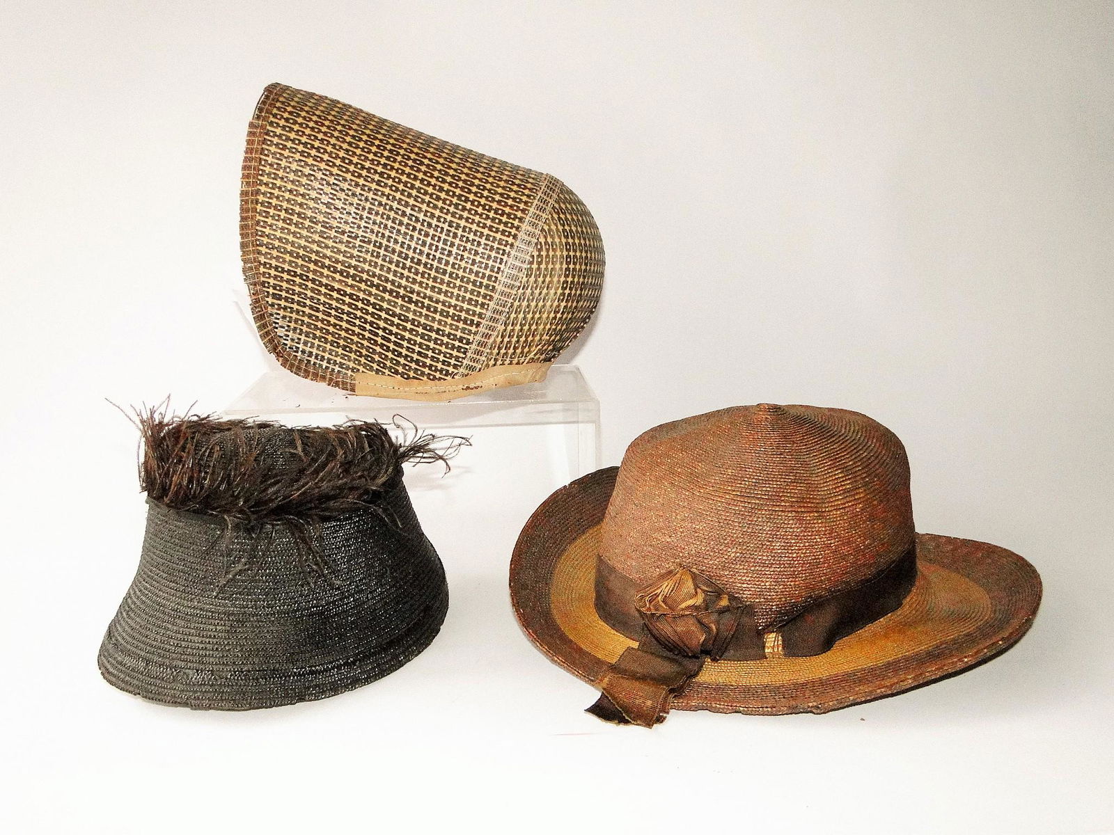 GROUPING OF BONNETS, SHAKER (1 of 2)