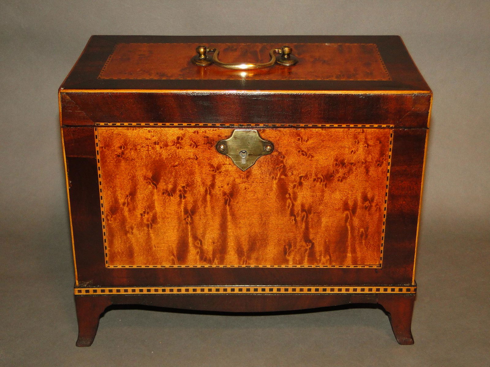 FEDERAL PERIOD BIRDSEYE MAPLE TEA CADDY (1 of 6)