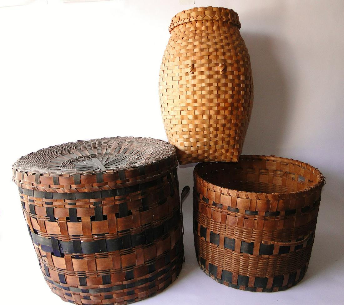 GROUPING OF THREE NATIVE AMERICAN BASKETS (1 of 6)