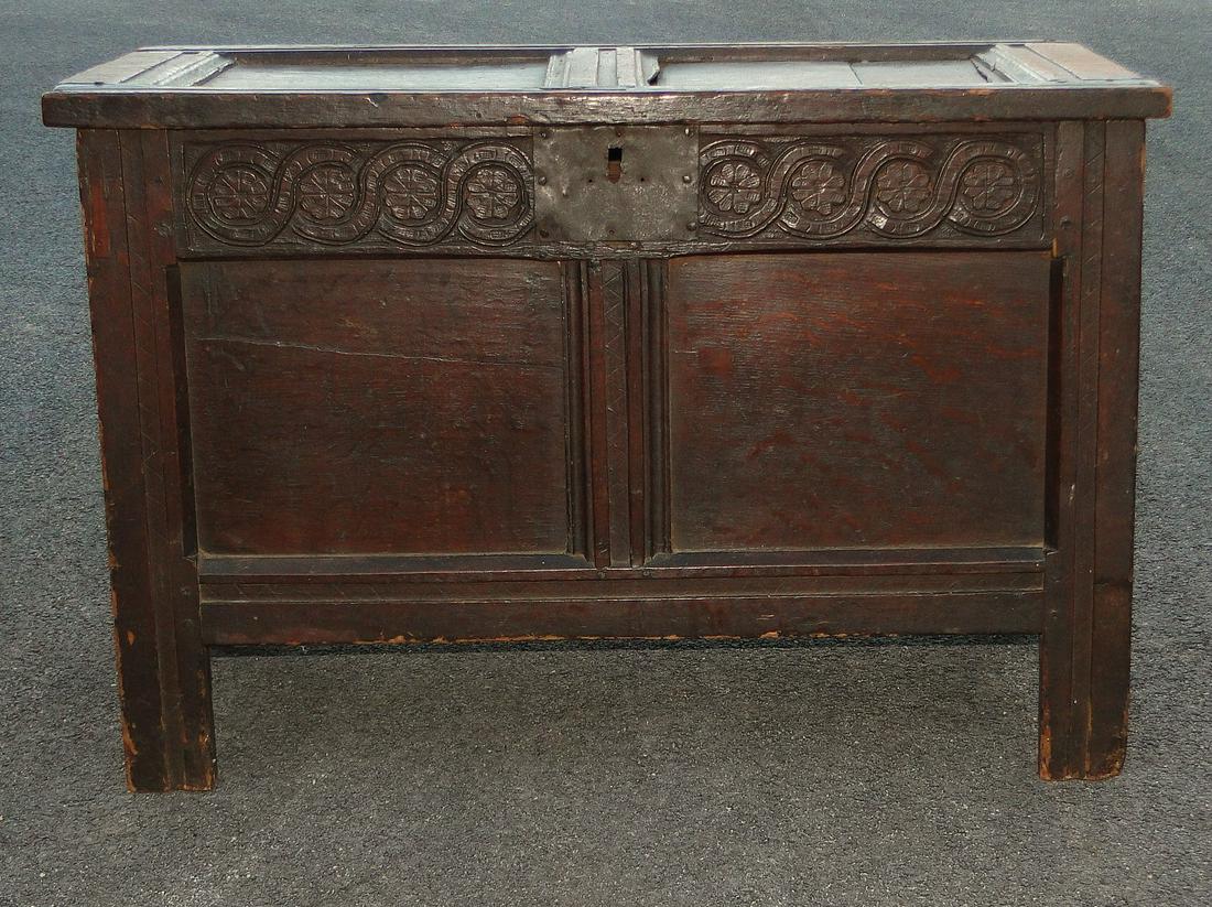 RARE 17TH C ENGLISH JOINED BLANKET CHEST (1 of 5)