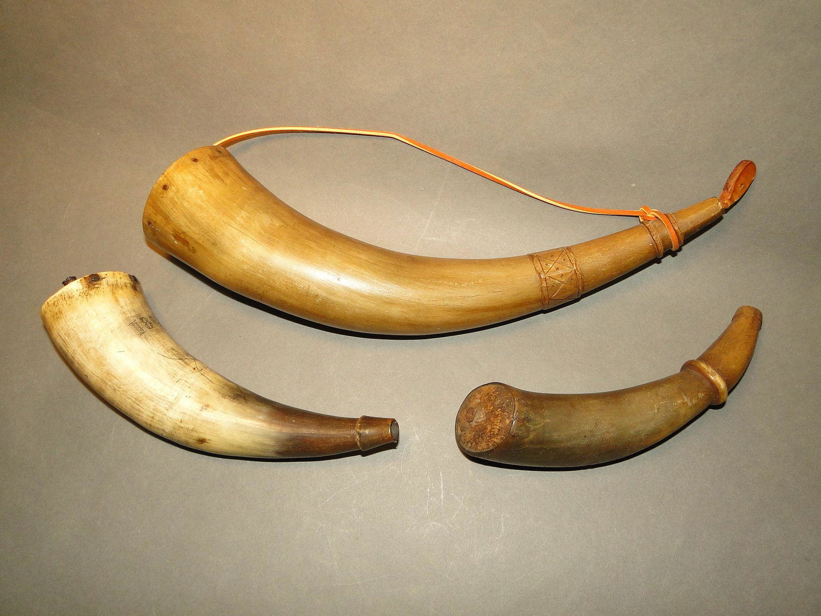 THREE EARLY 19TH C POWDER HORNS (1 of 1)