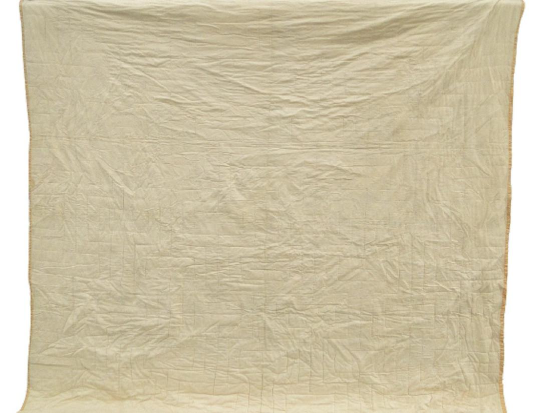 ANTIQUE AMERICAN QUILT (1 of 2)