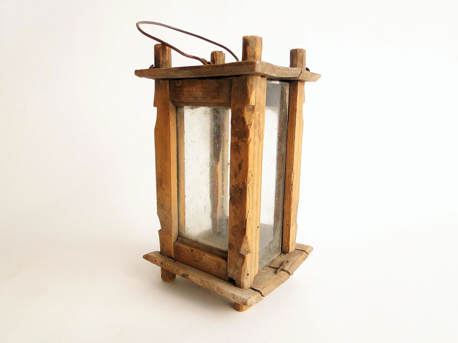EARLY 19TH C WOOD AND GLASS LANTERN (1 of 4)