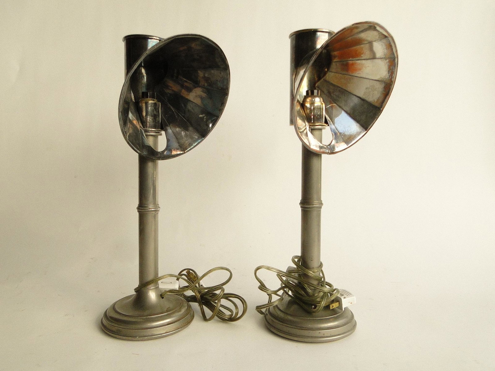 PAIR 19TH C SILVER LAMPS: PAIR 19TH C SILVER LAMPS WITH REFLECTING TOPS, 15.5"