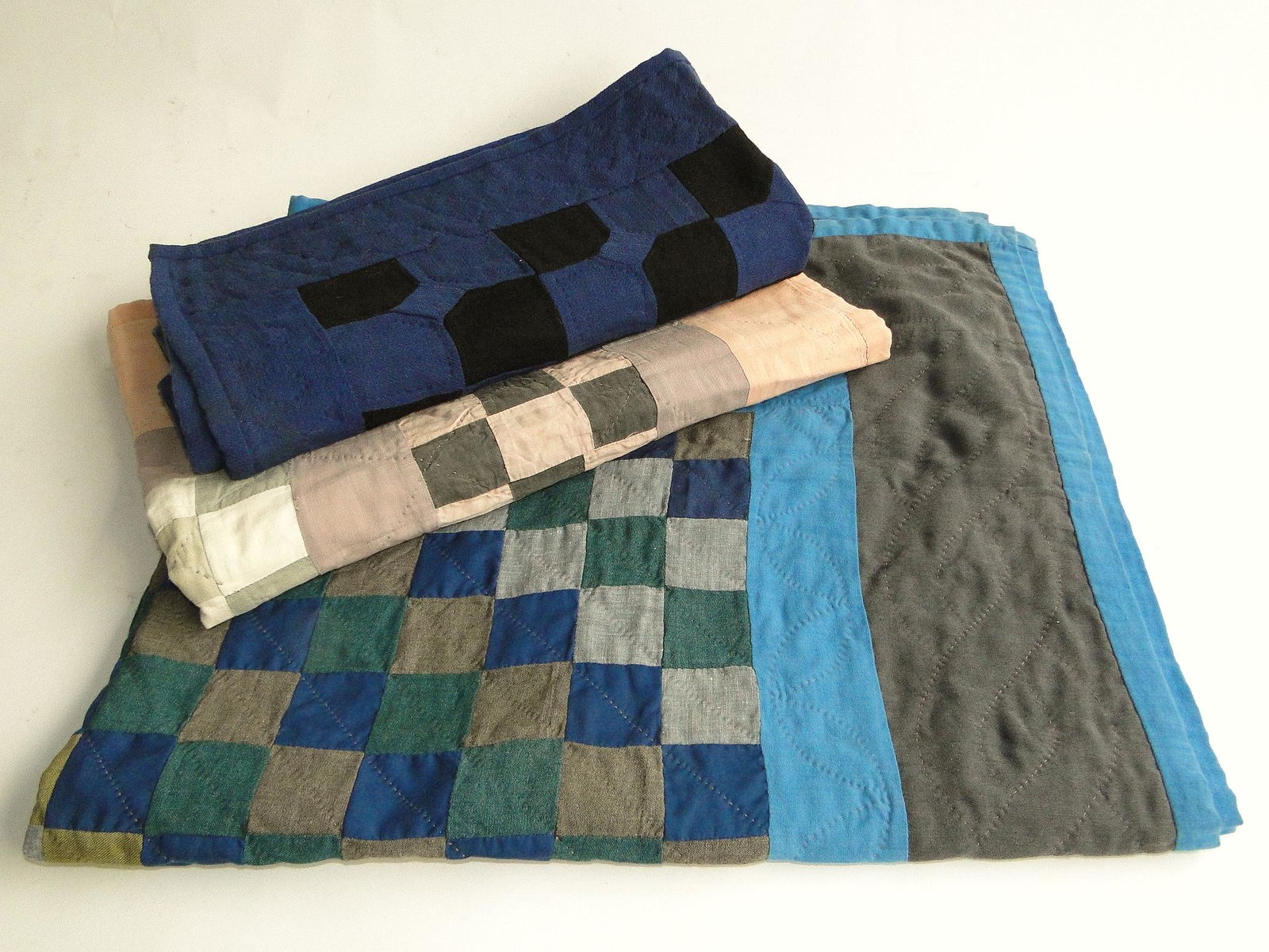 GROUPING OF THREE AMISH CRIB QUILTS (1 of 4)
