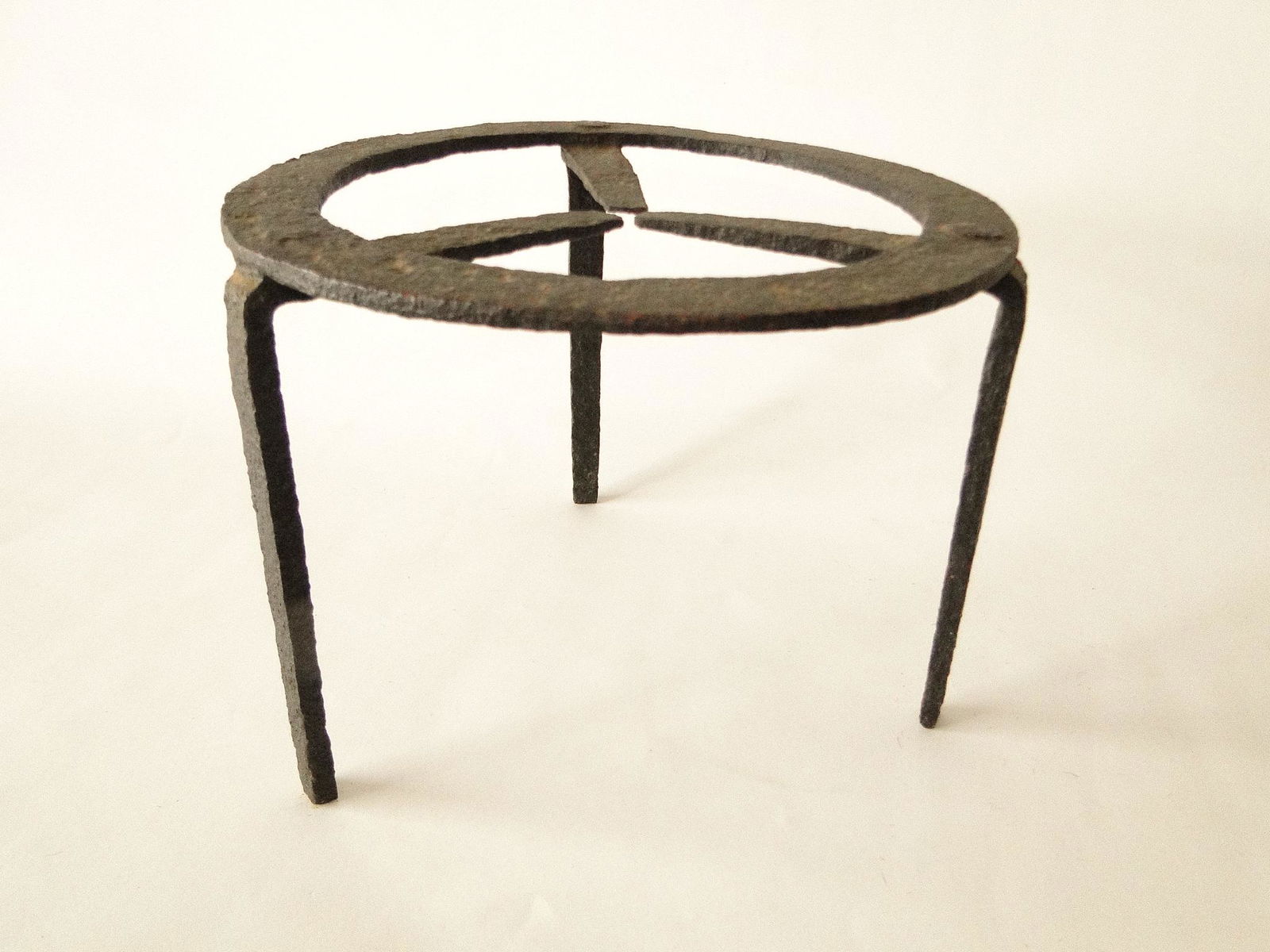 18TH C IRON TRIVET (1 of 2)