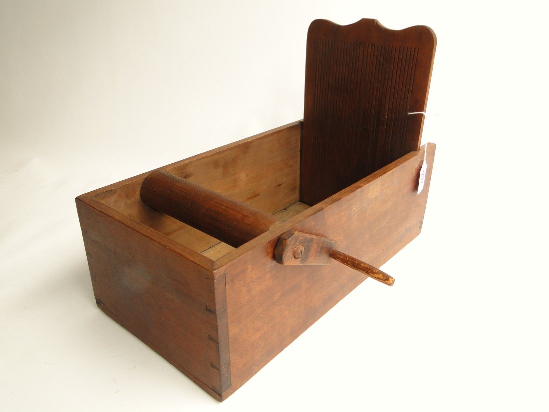 19TH C PA BOX TAPE LOOM (1 of 4)